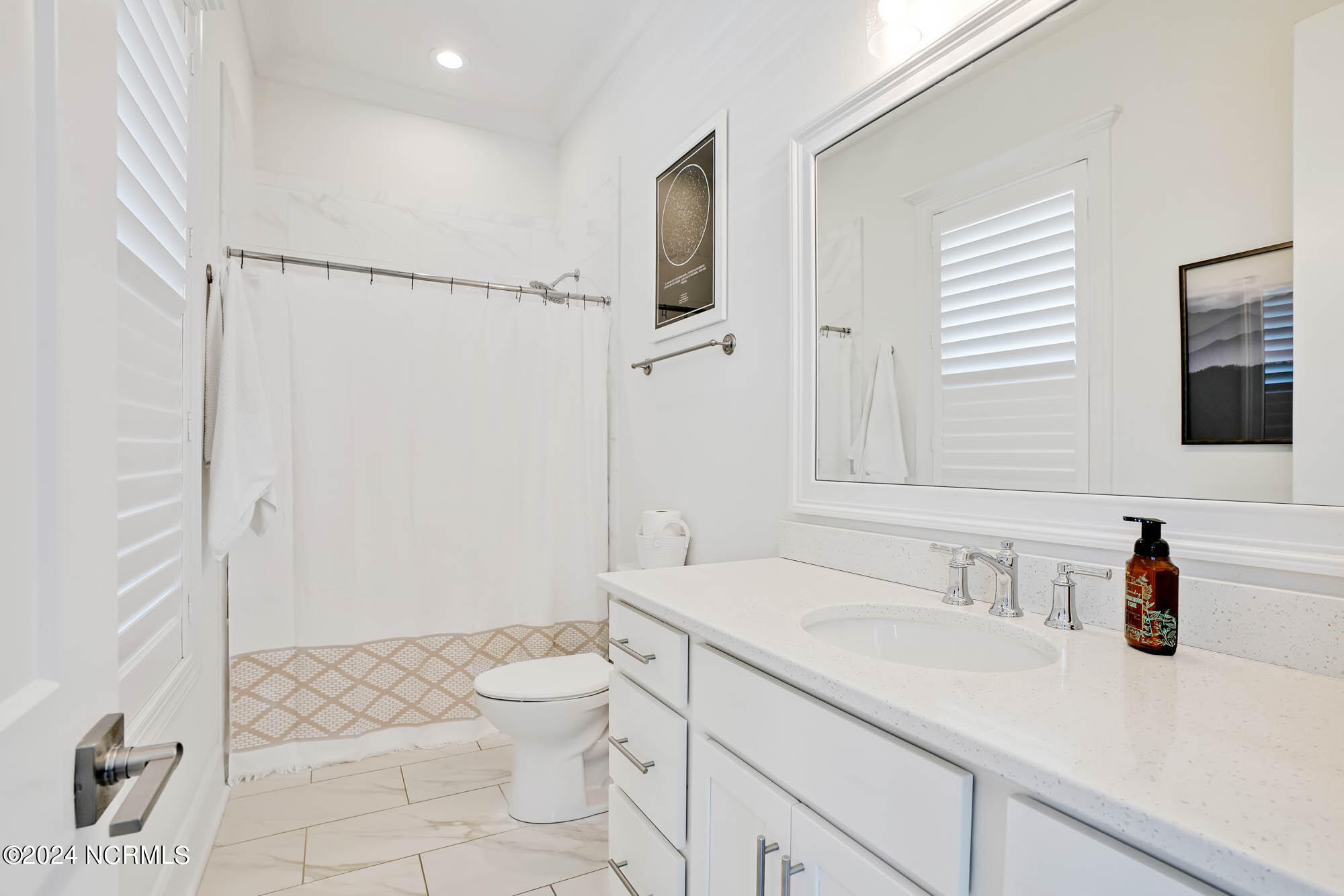 748 Waterstone Drive