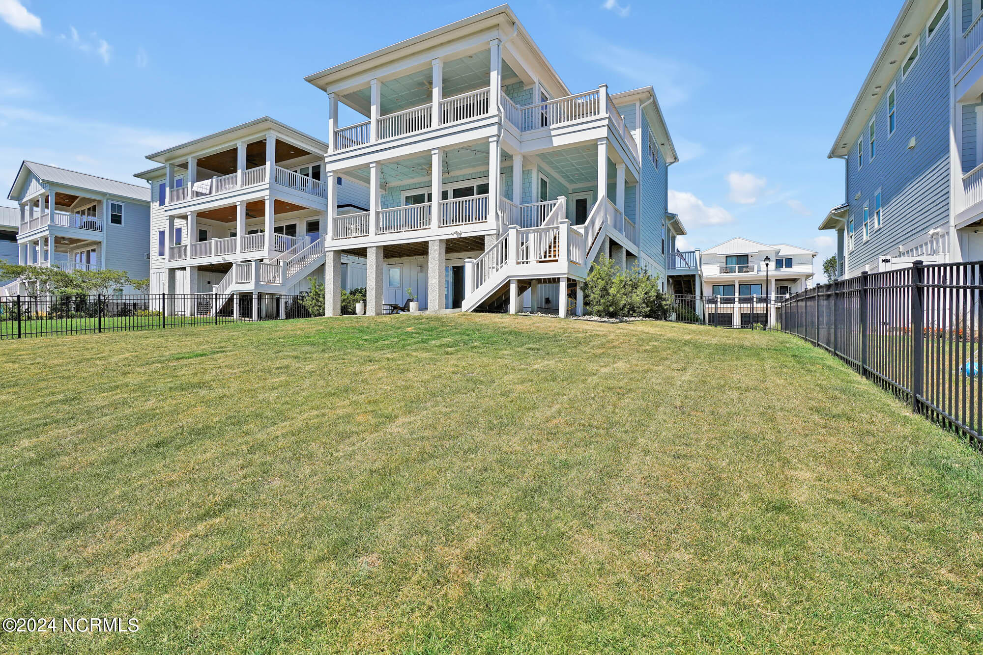 748 Waterstone Drive