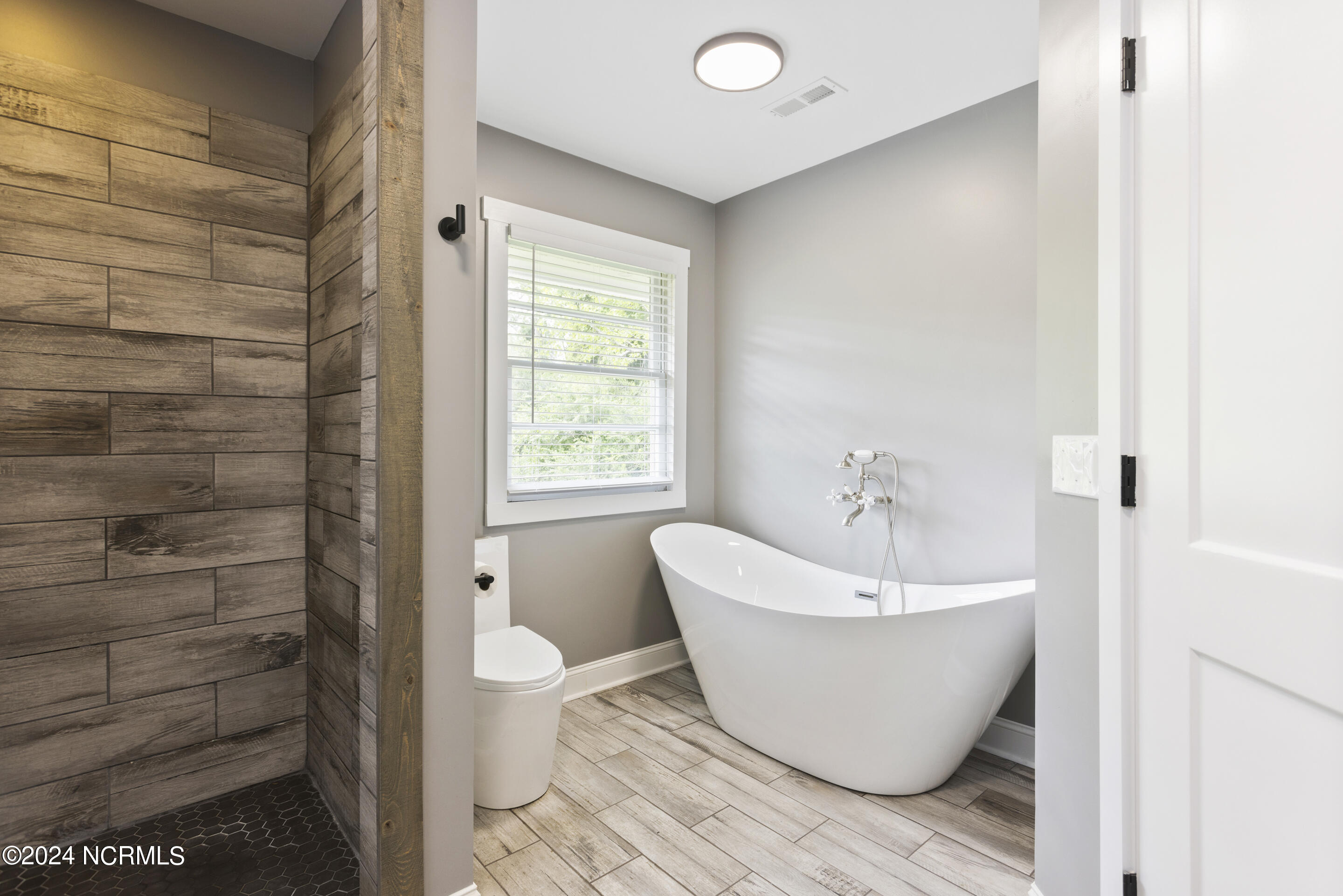 4222 Castle Hayne Road