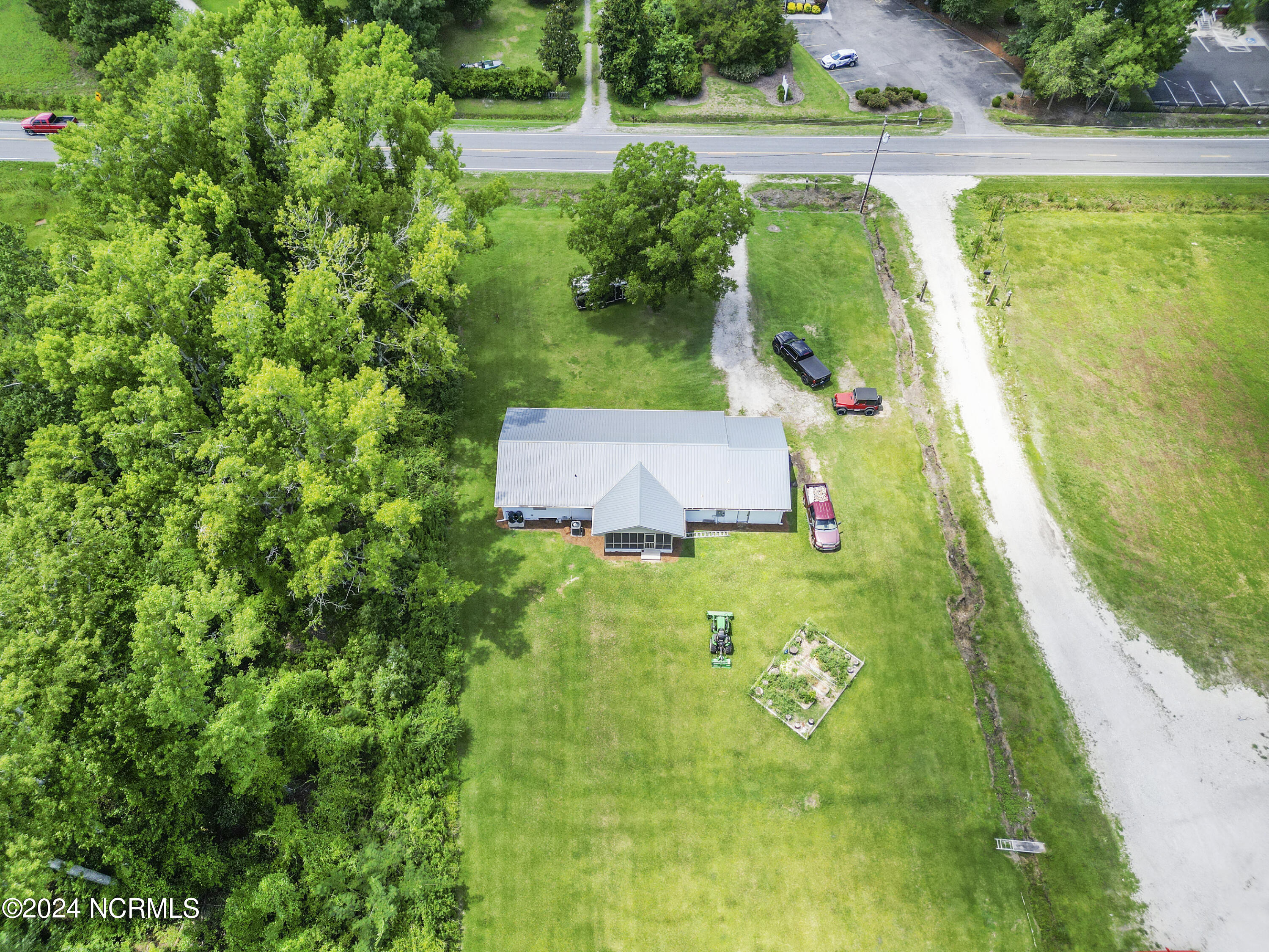 4222 Castle Hayne Road