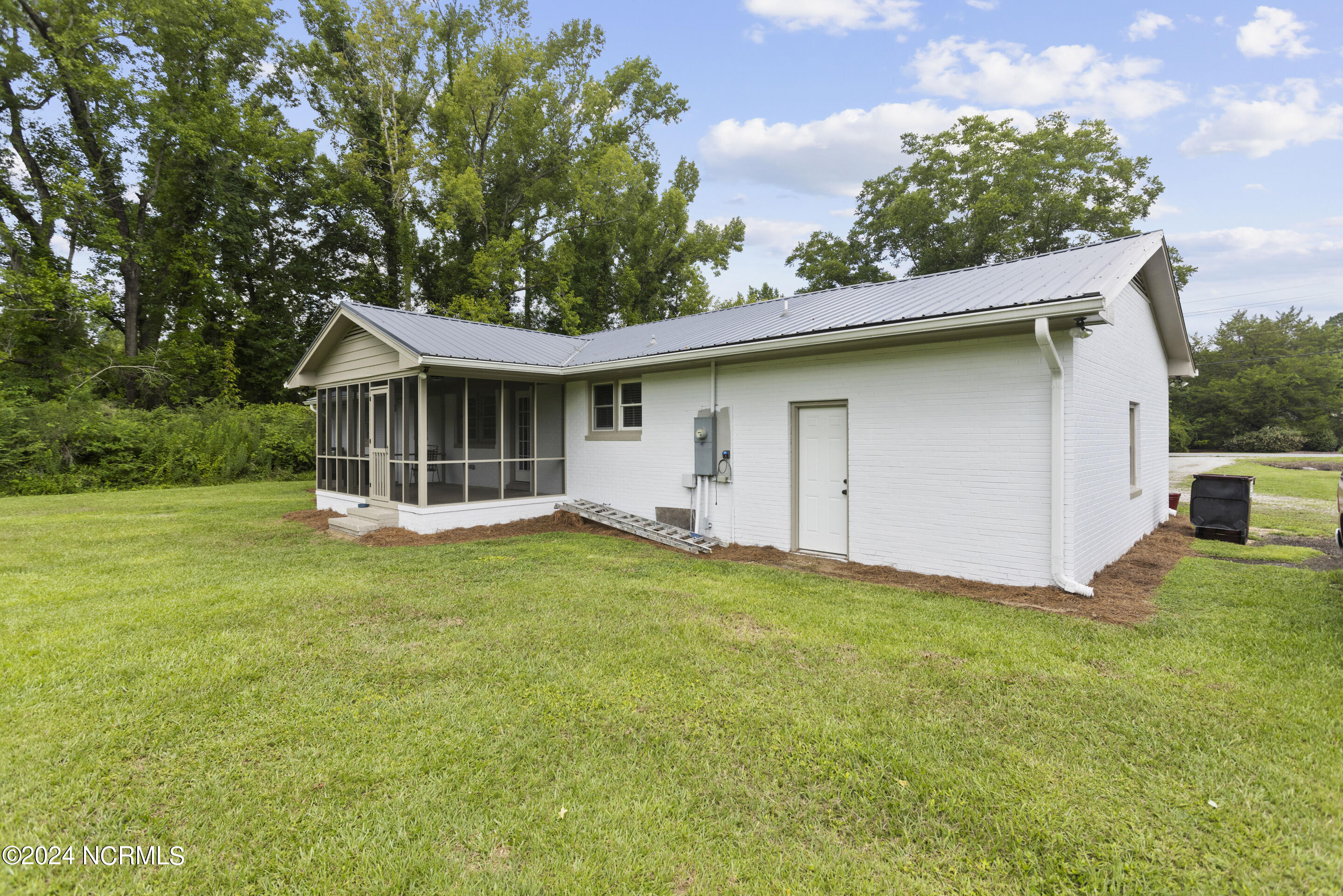 4222 Castle Hayne Road