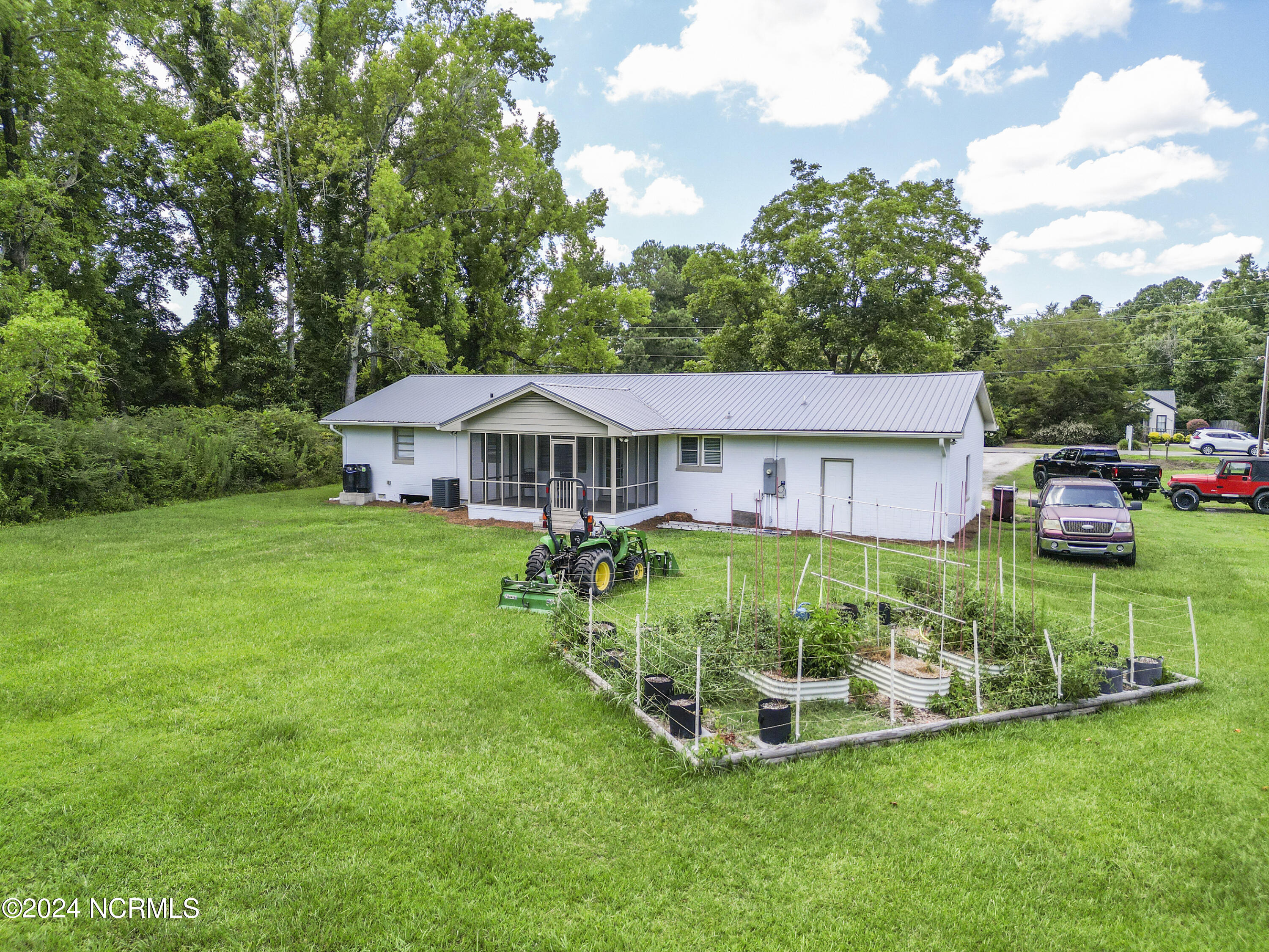 4222 Castle Hayne Road