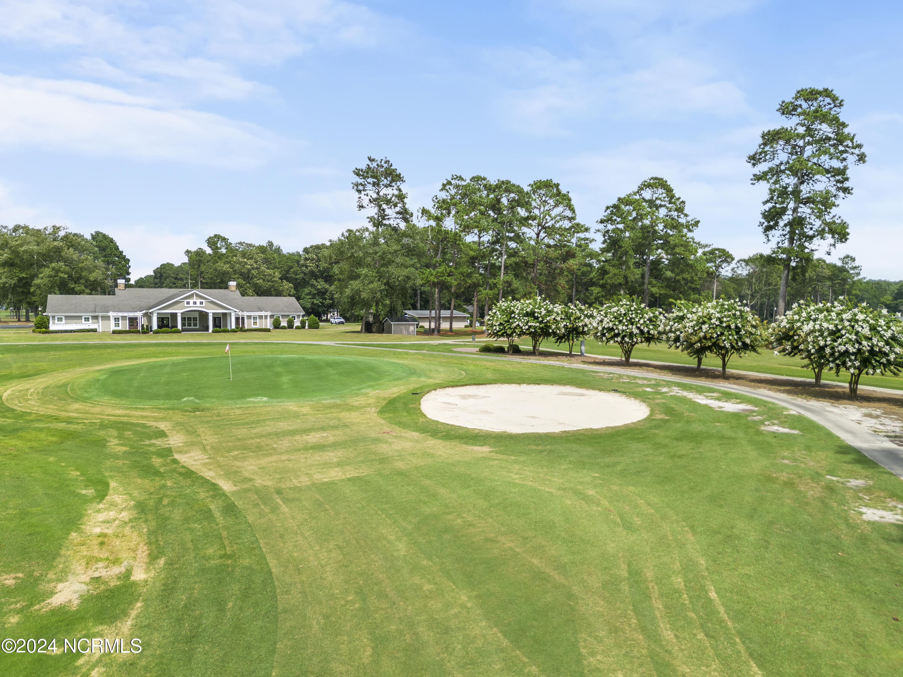 135 N Country Club Drive