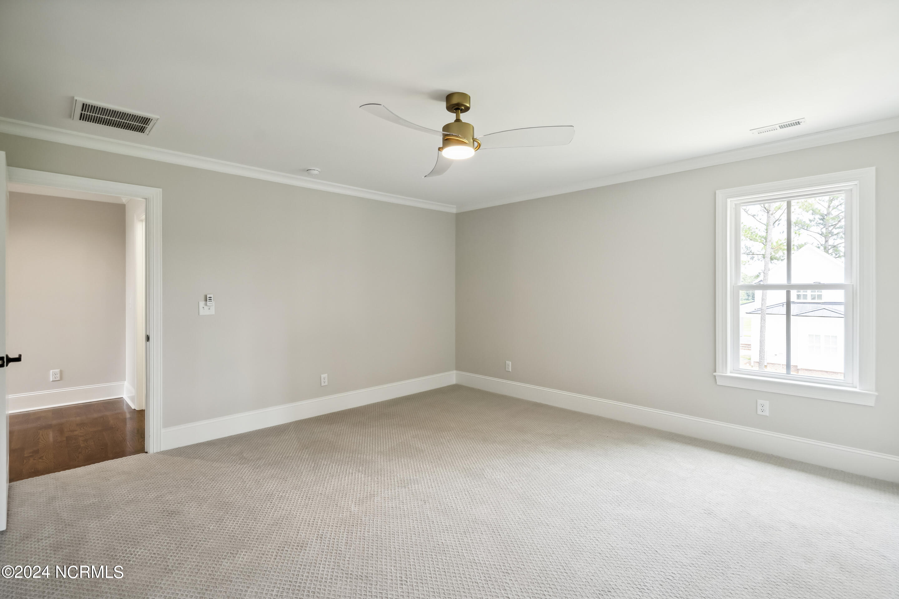 135 N Country Club Drive
