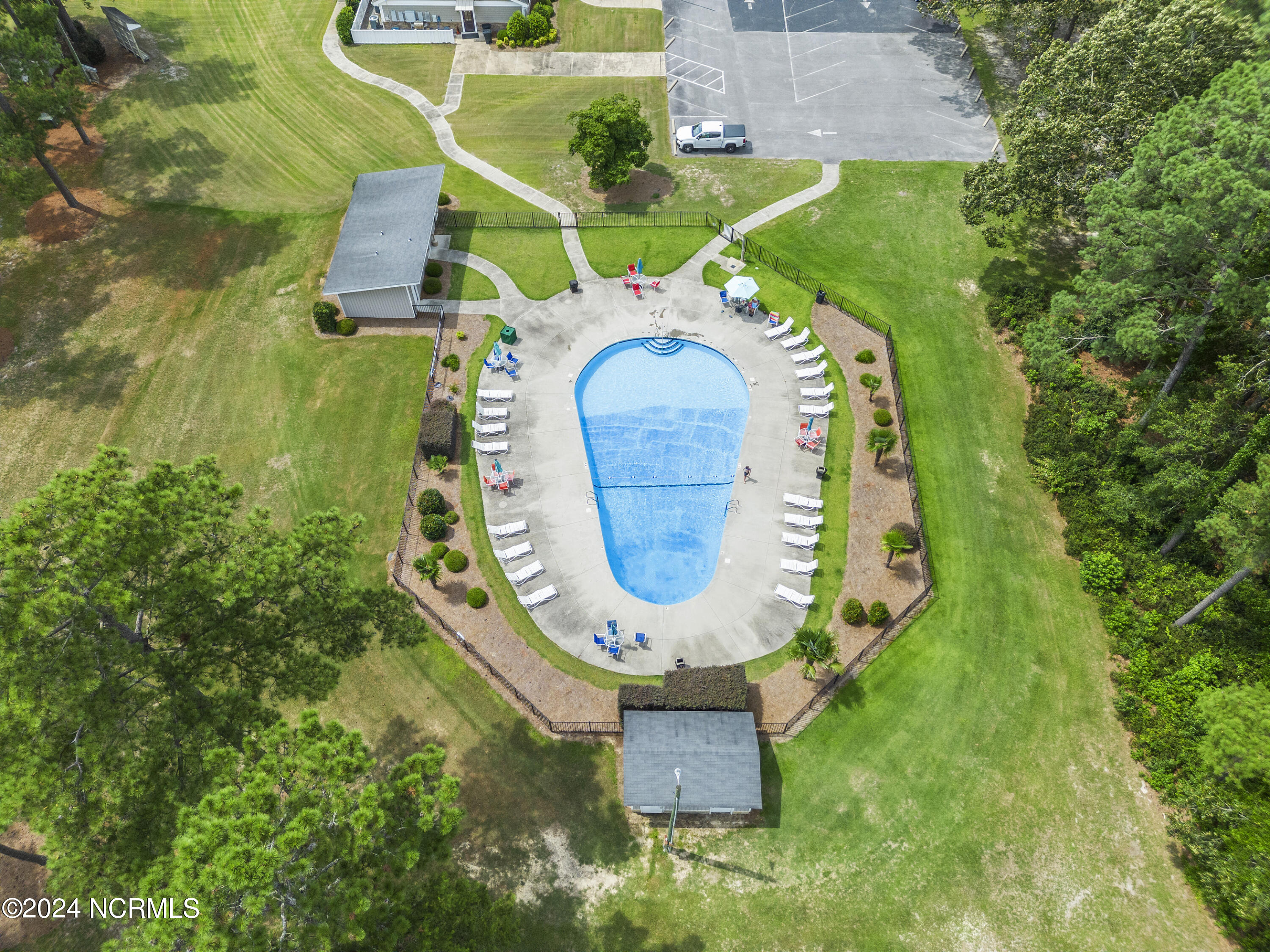 135 N Country Club Drive