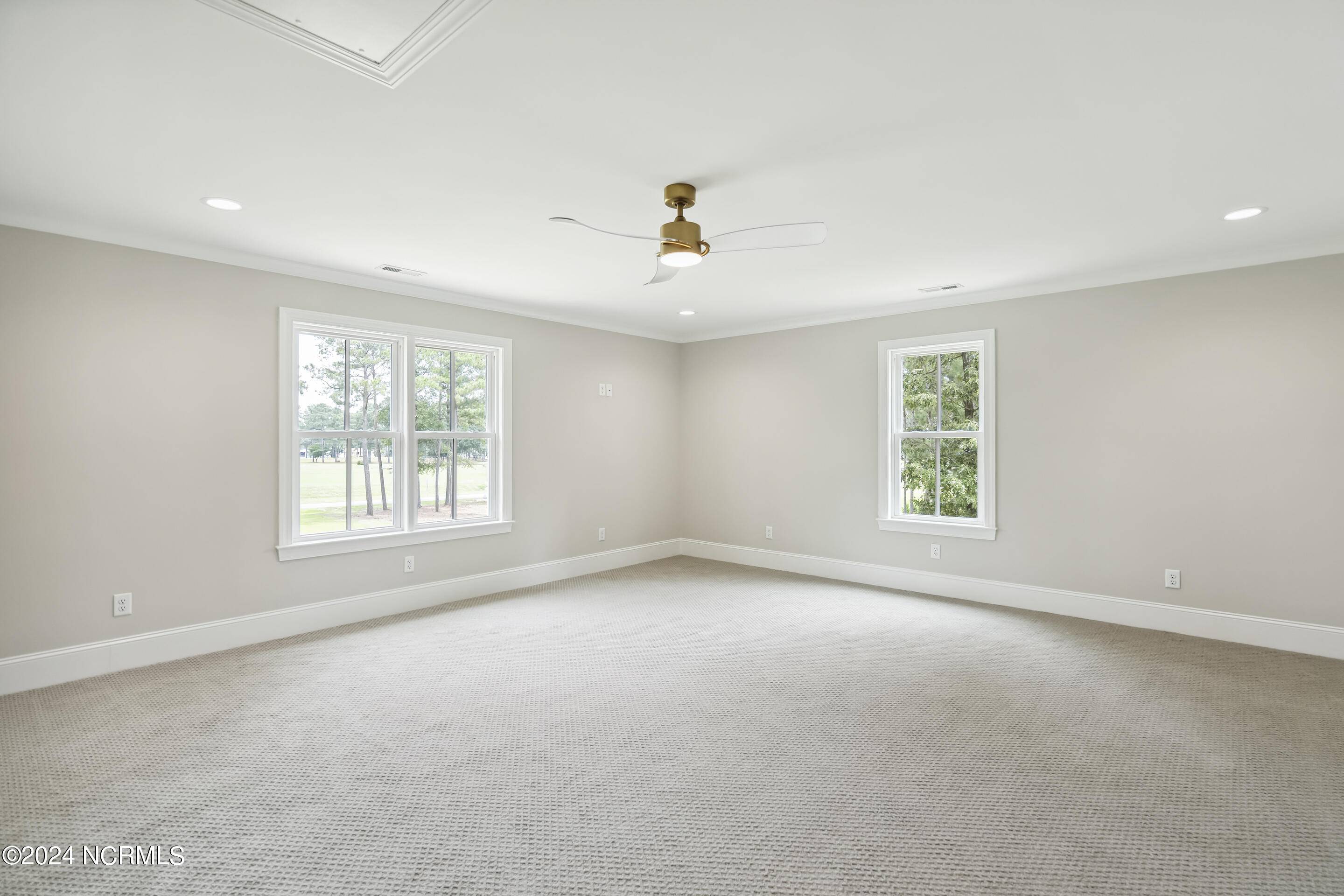 135 N Country Club Drive