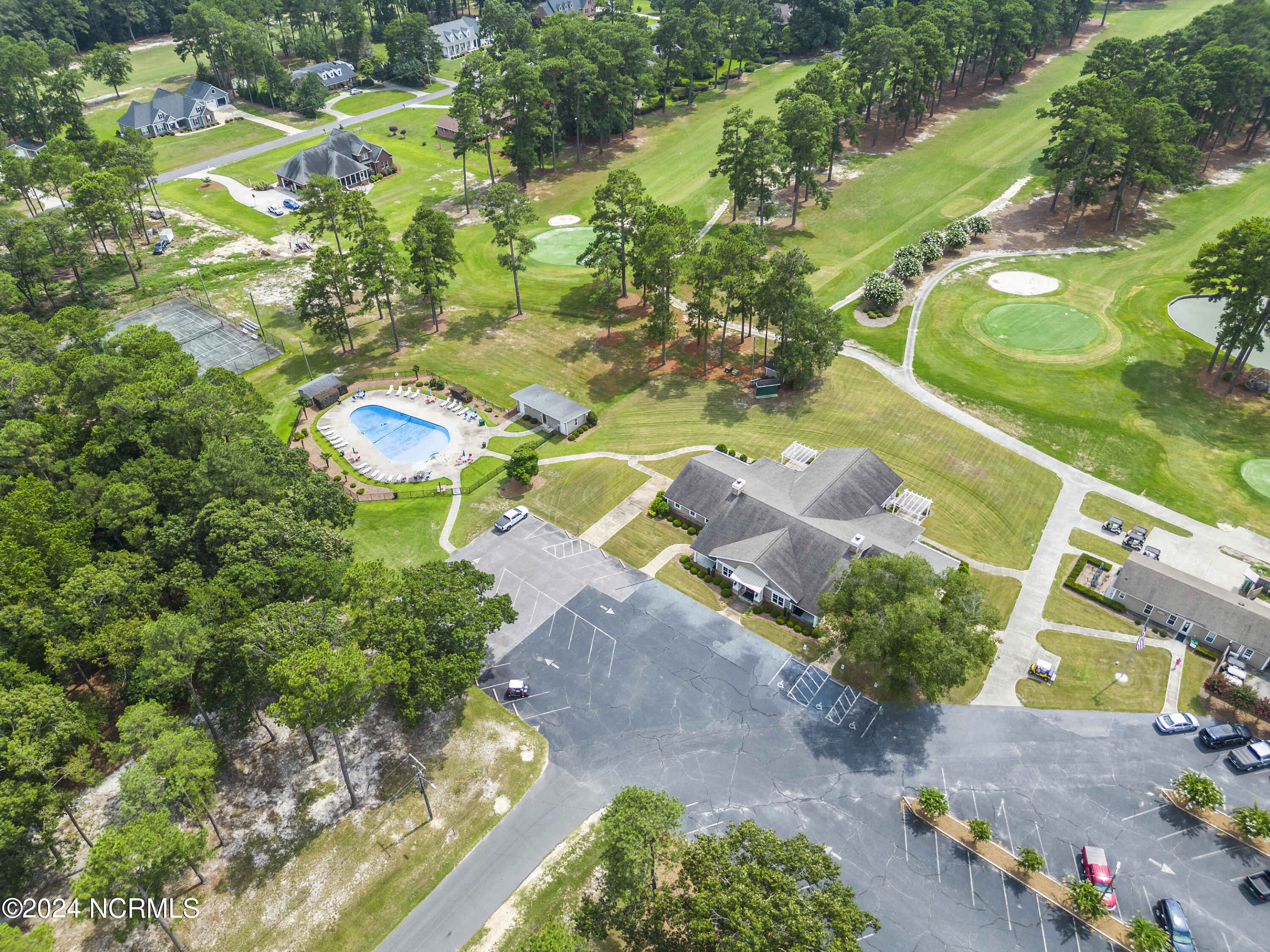 135 N Country Club Drive
