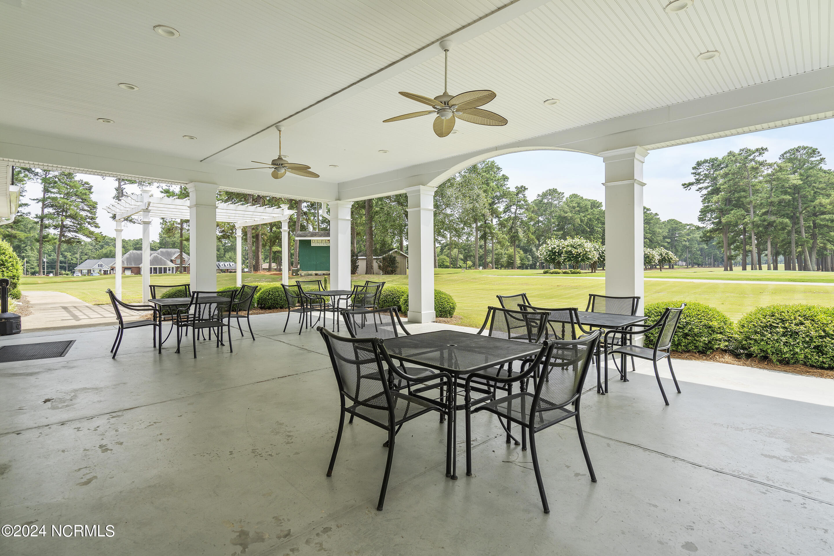 135 N Country Club Drive