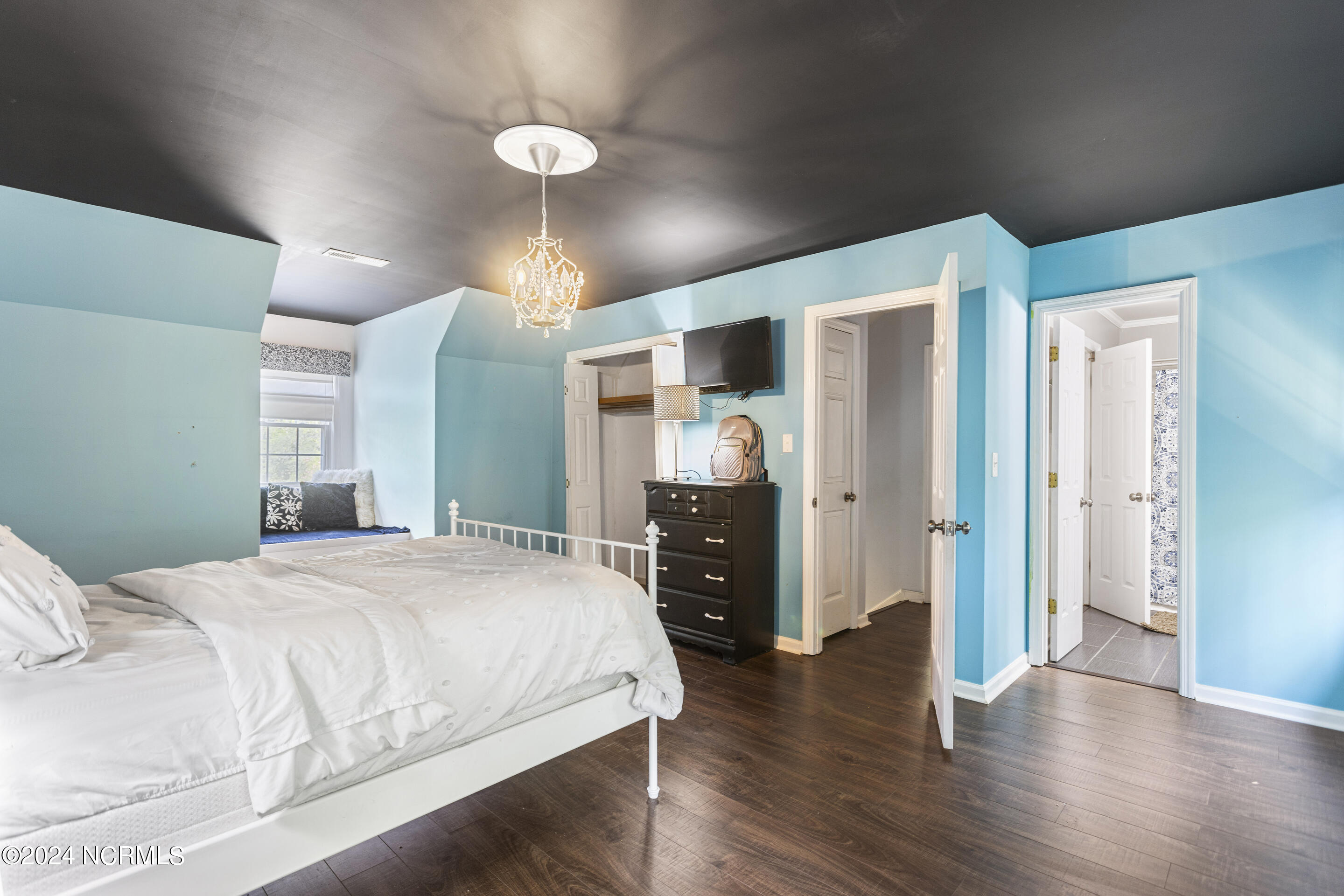 5213 Shadow Branch Lane