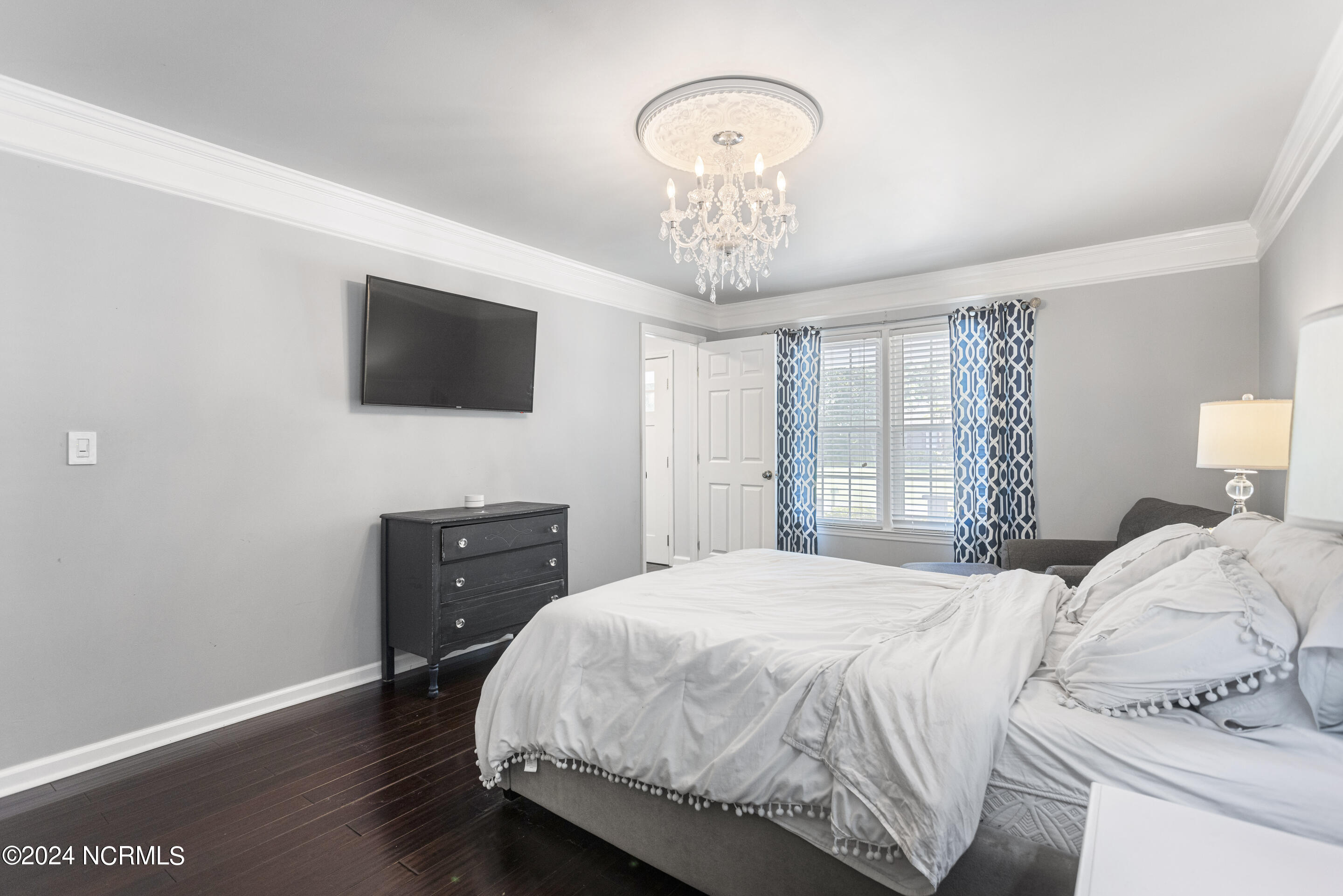 5213 Shadow Branch Lane