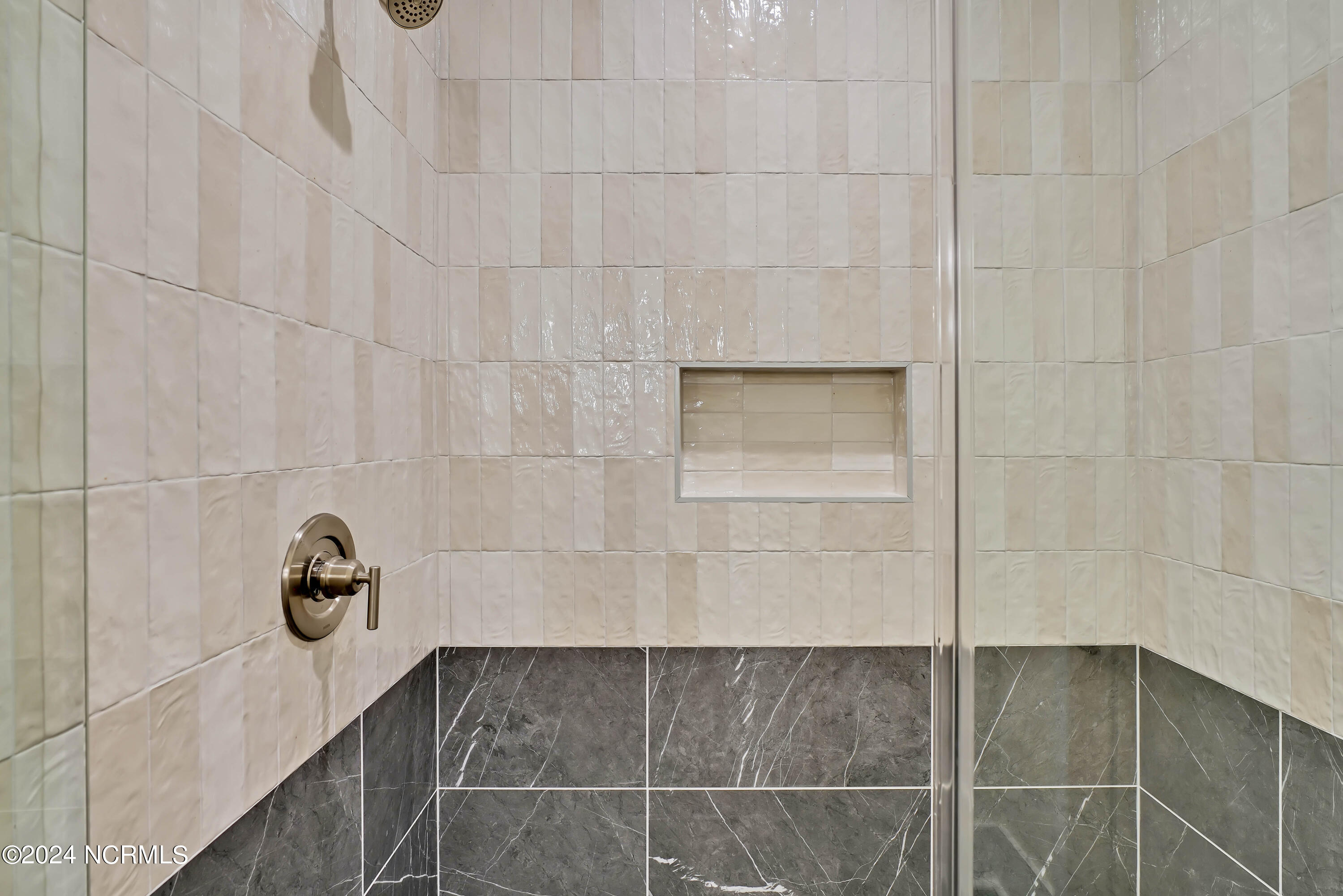 1620 Riverview Terrace