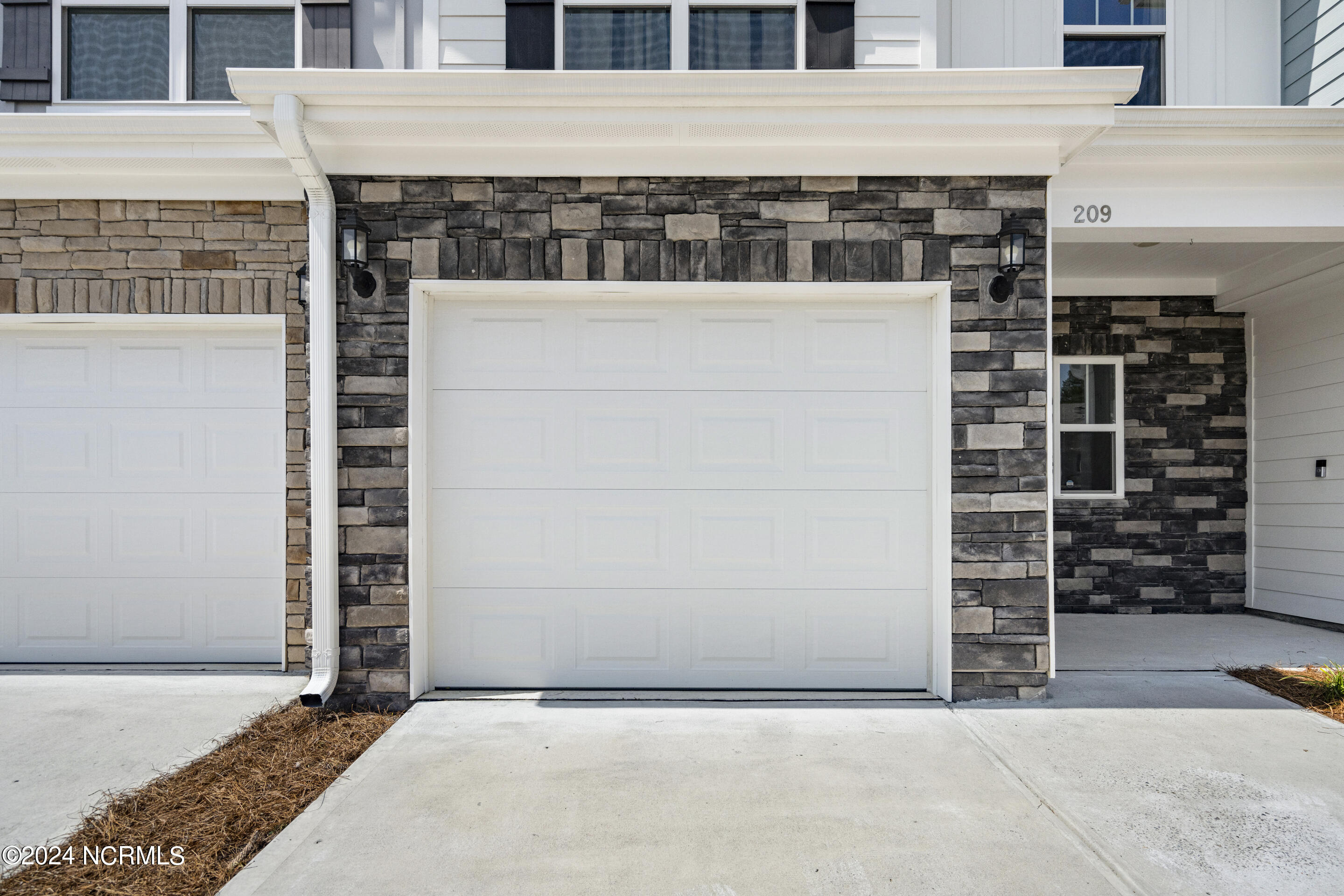 209 White Stone Place, 10