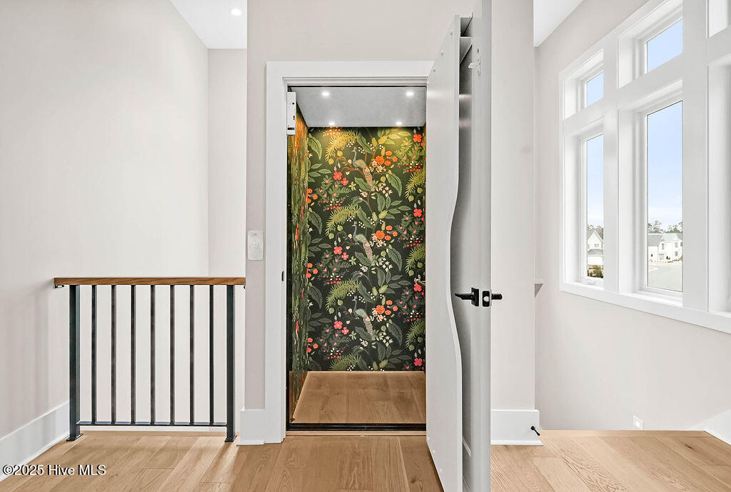 728 Waterstone Drive