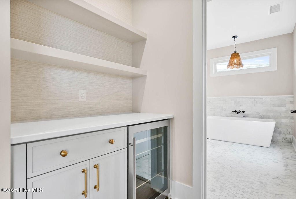 728 Waterstone Drive