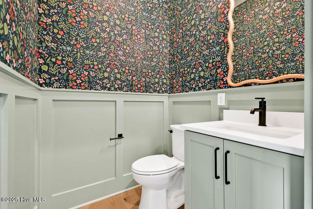 728 Waterstone Drive