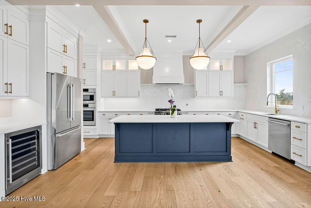 728 Waterstone Drive