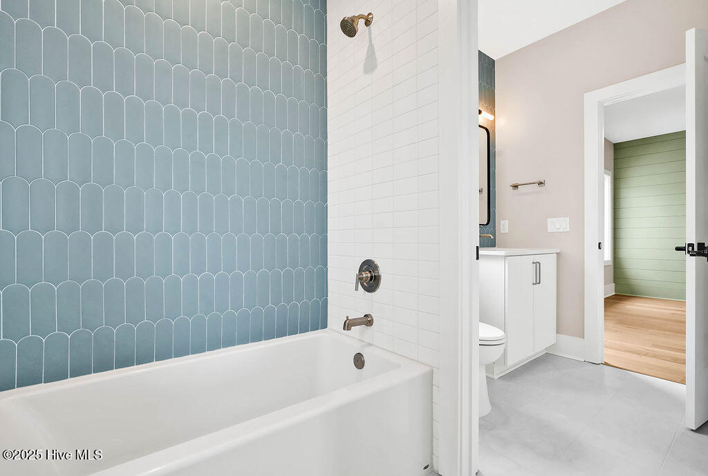 728 Waterstone Drive