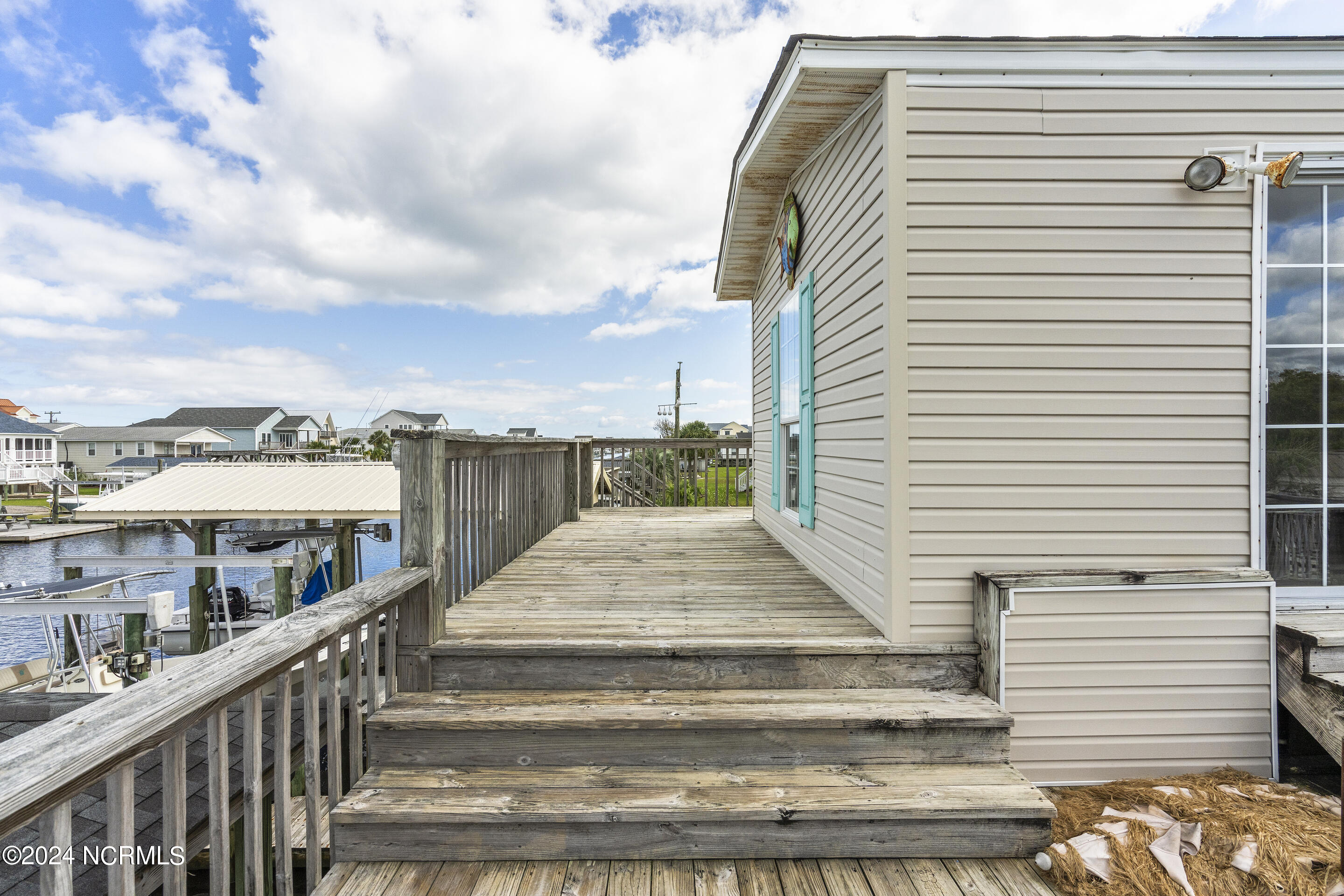 3078 3rd Street