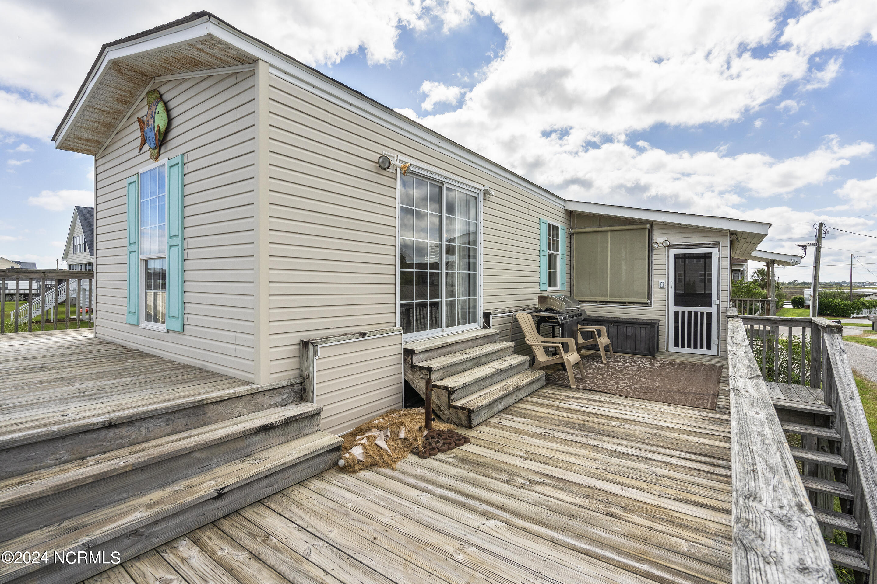 3078 3rd Street