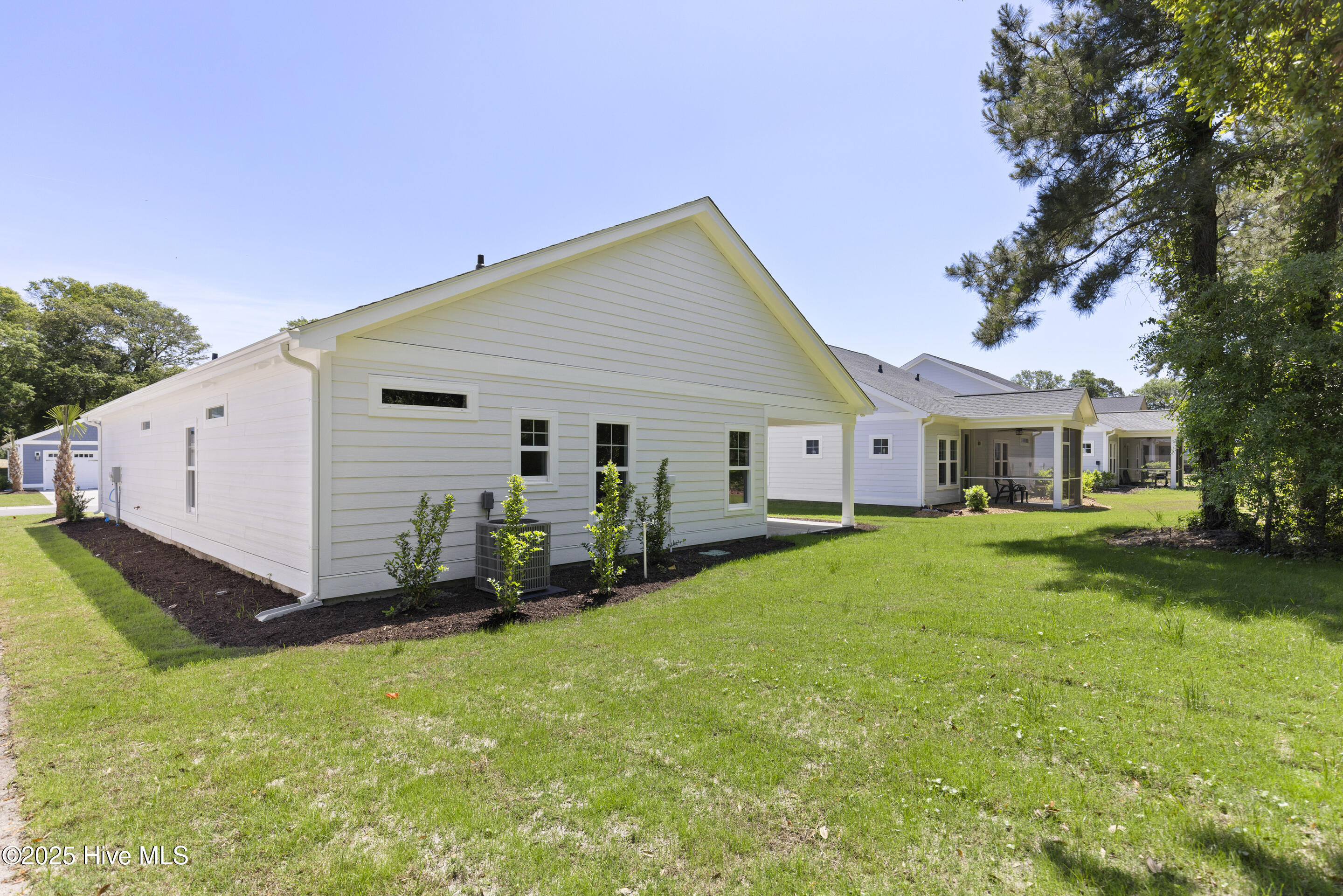 2063 Greenside Manor Drive SW