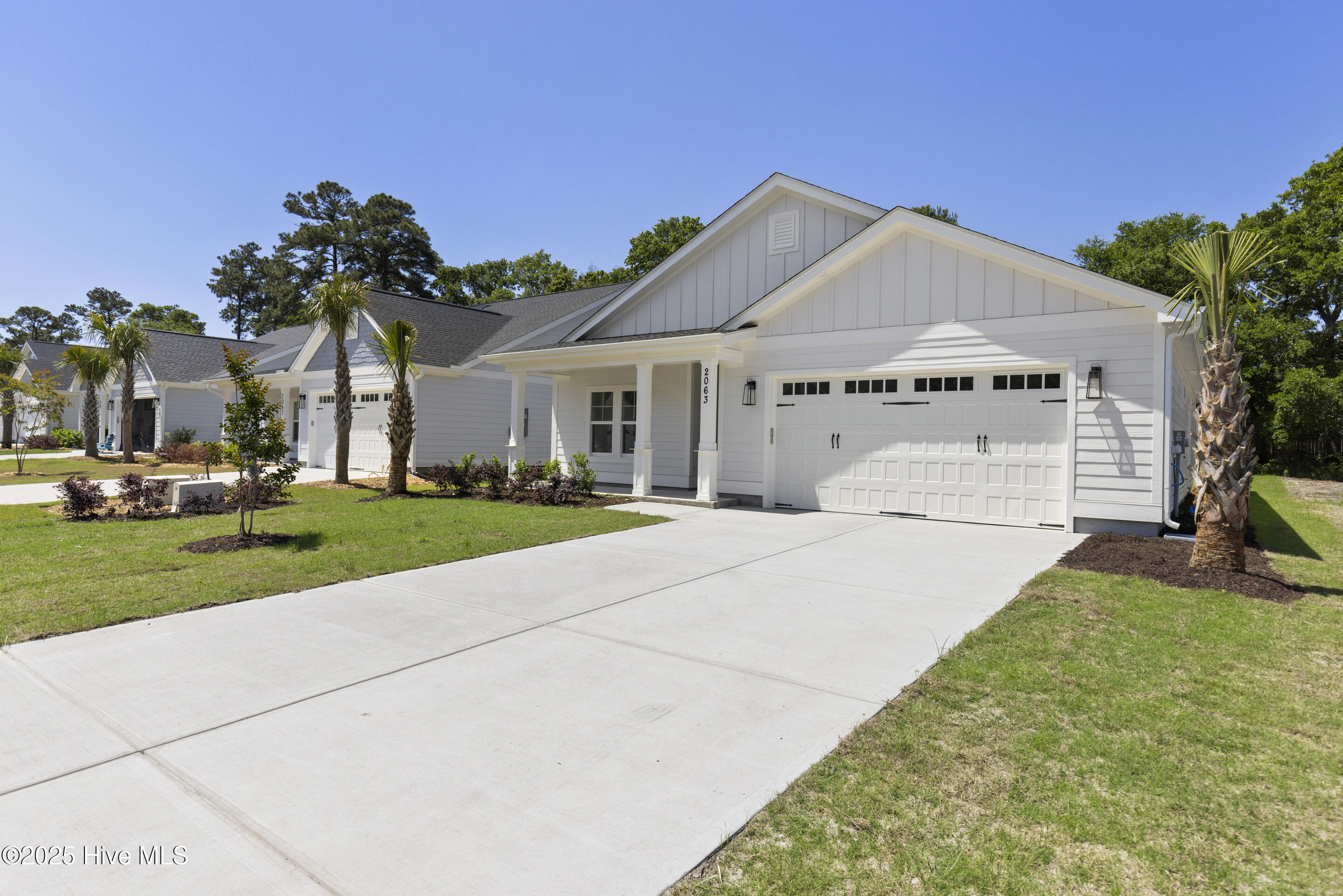 2063 Greenside Manor Drive SW
