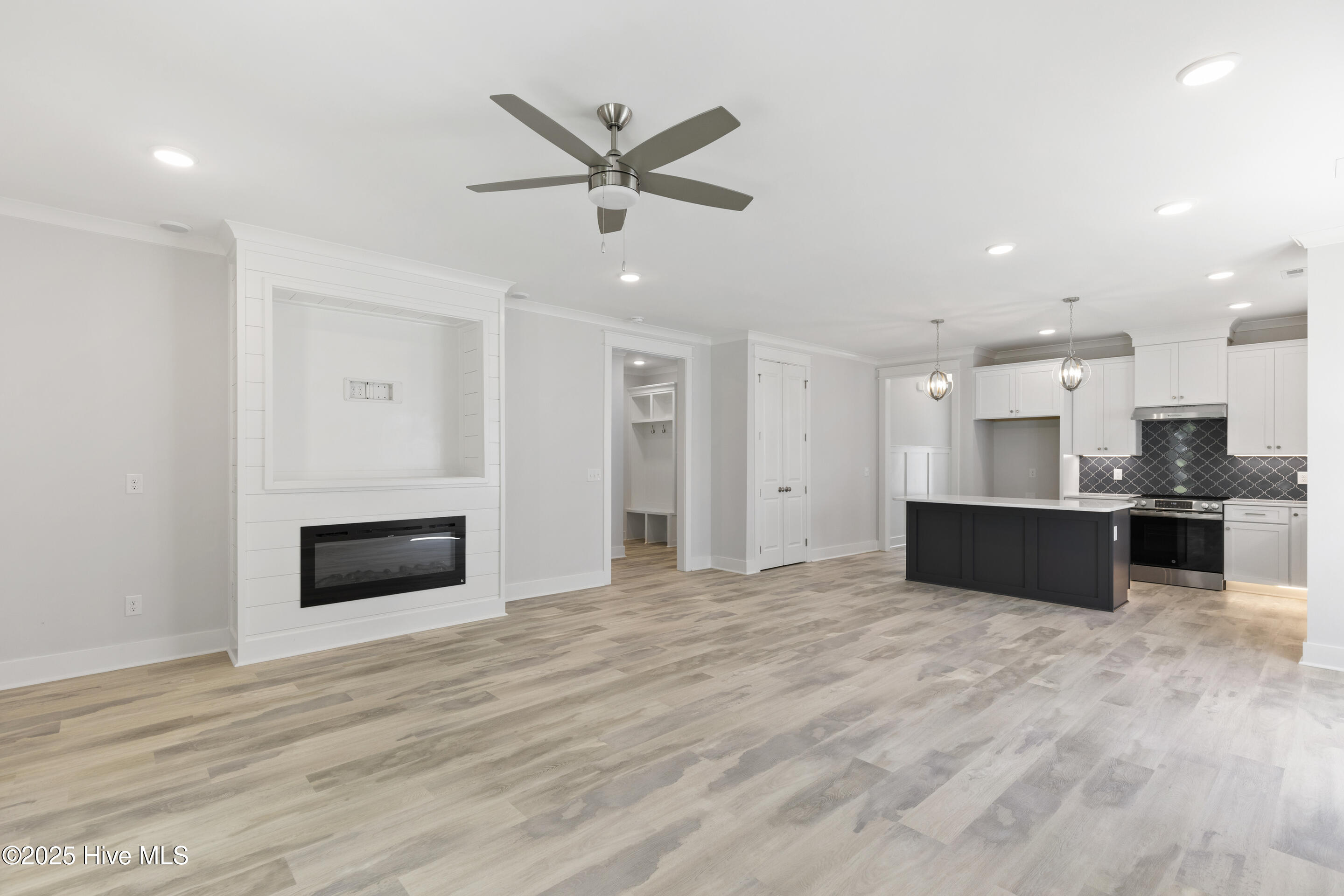 2063 Greenside Manor Drive SW
