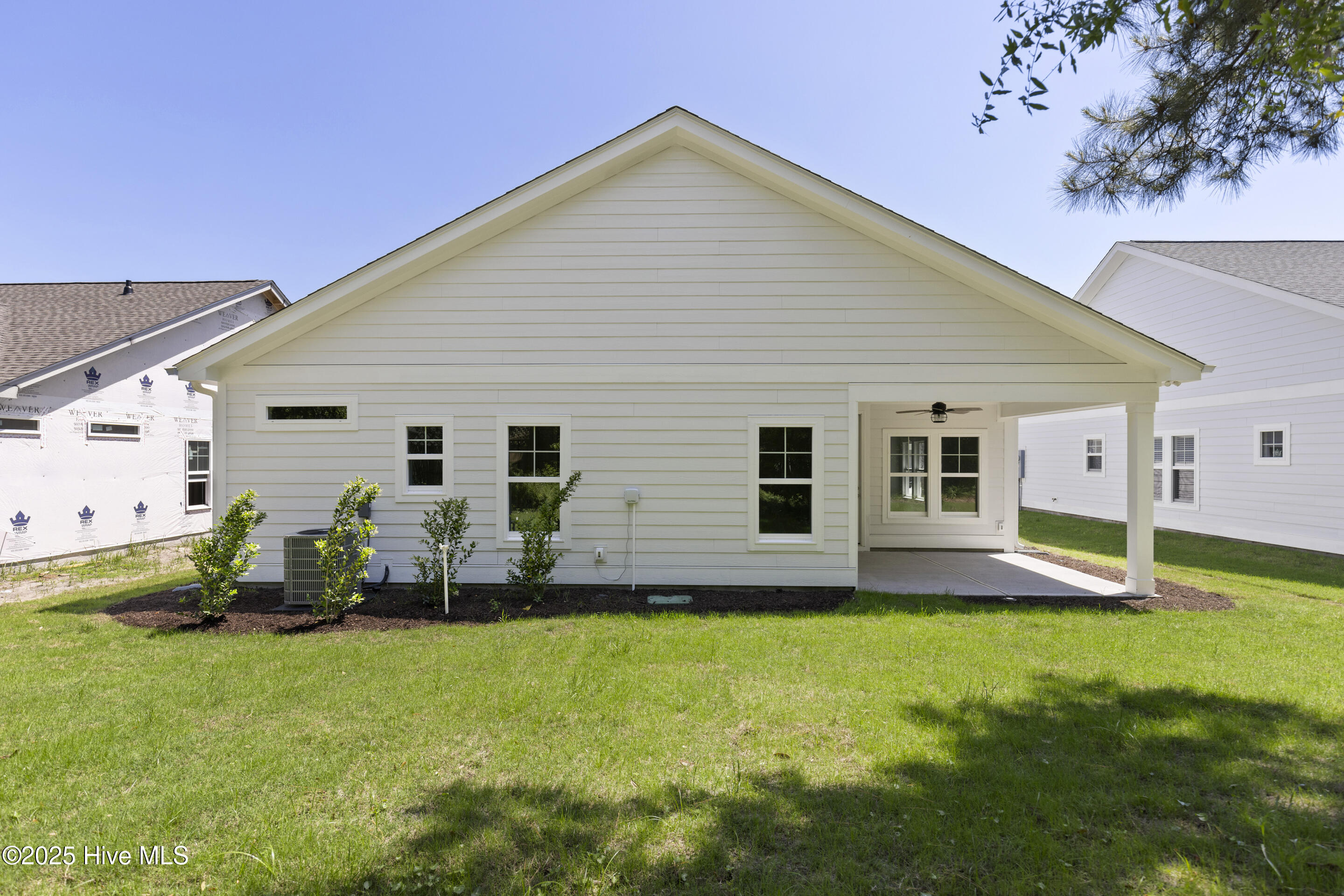 2063 Greenside Manor Drive SW