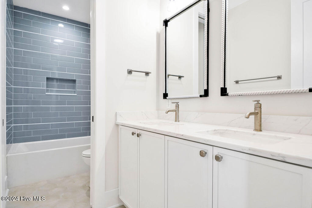 8116 Grand Harbour Court