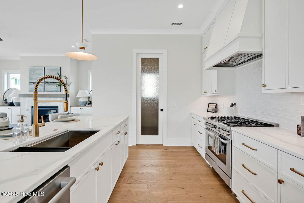 8116 Grand Harbour Court