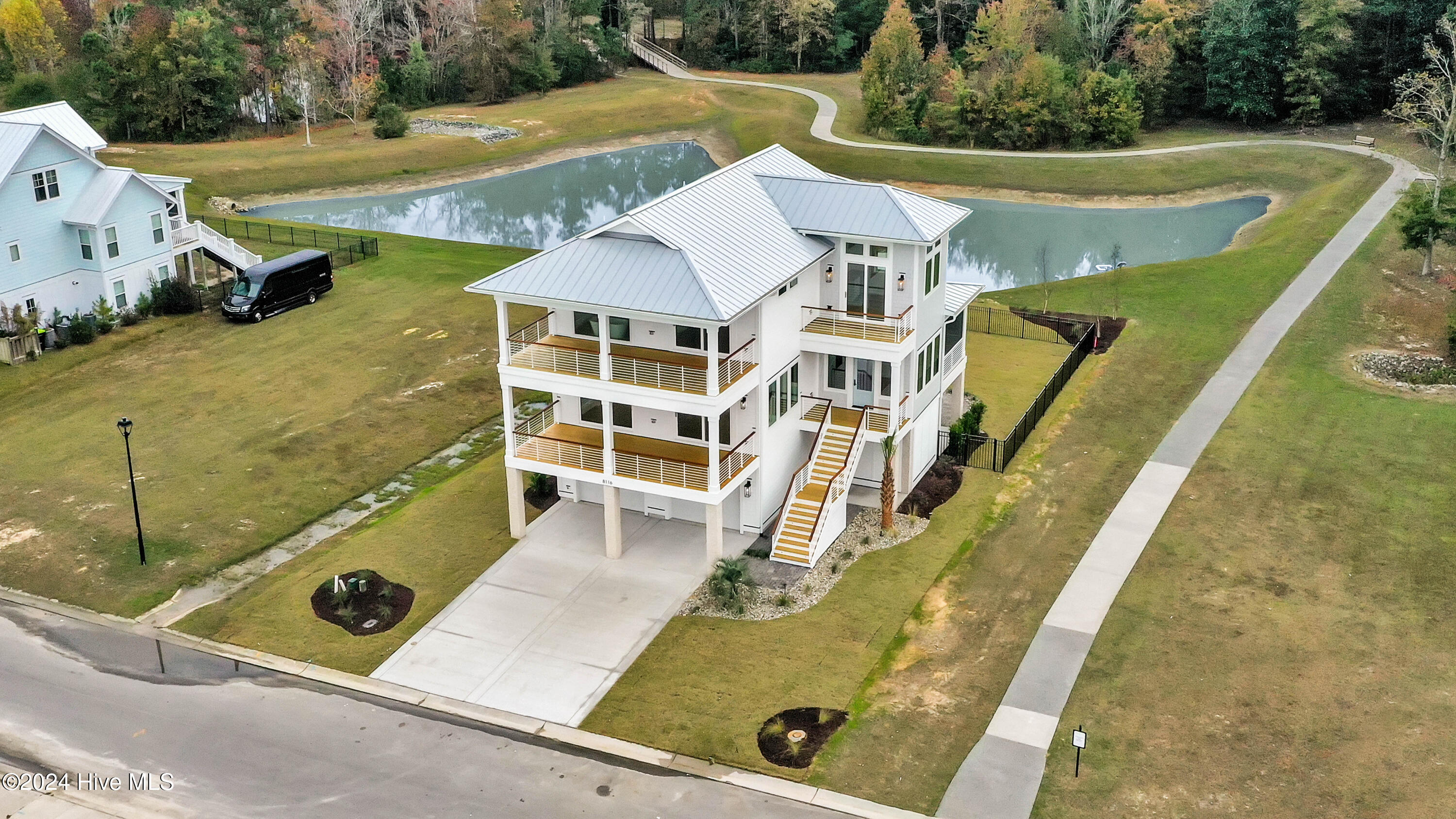 8116 Grand Harbour Court