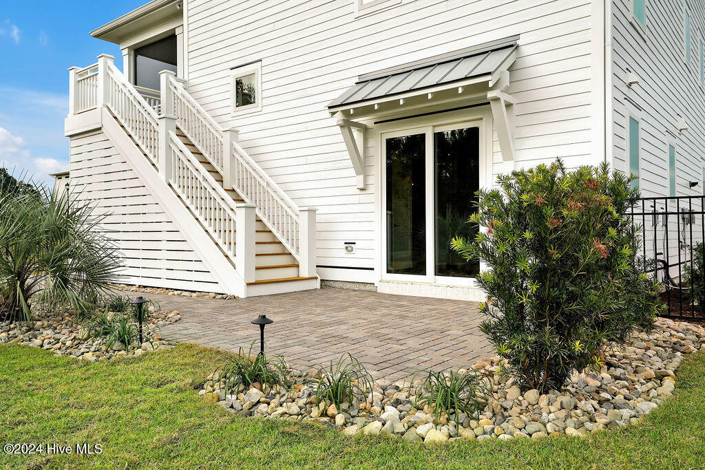 8116 Grand Harbour Court