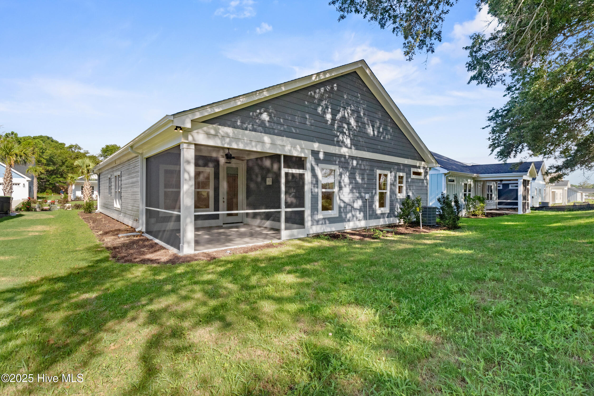 2062 Greenside Manor Drive SW