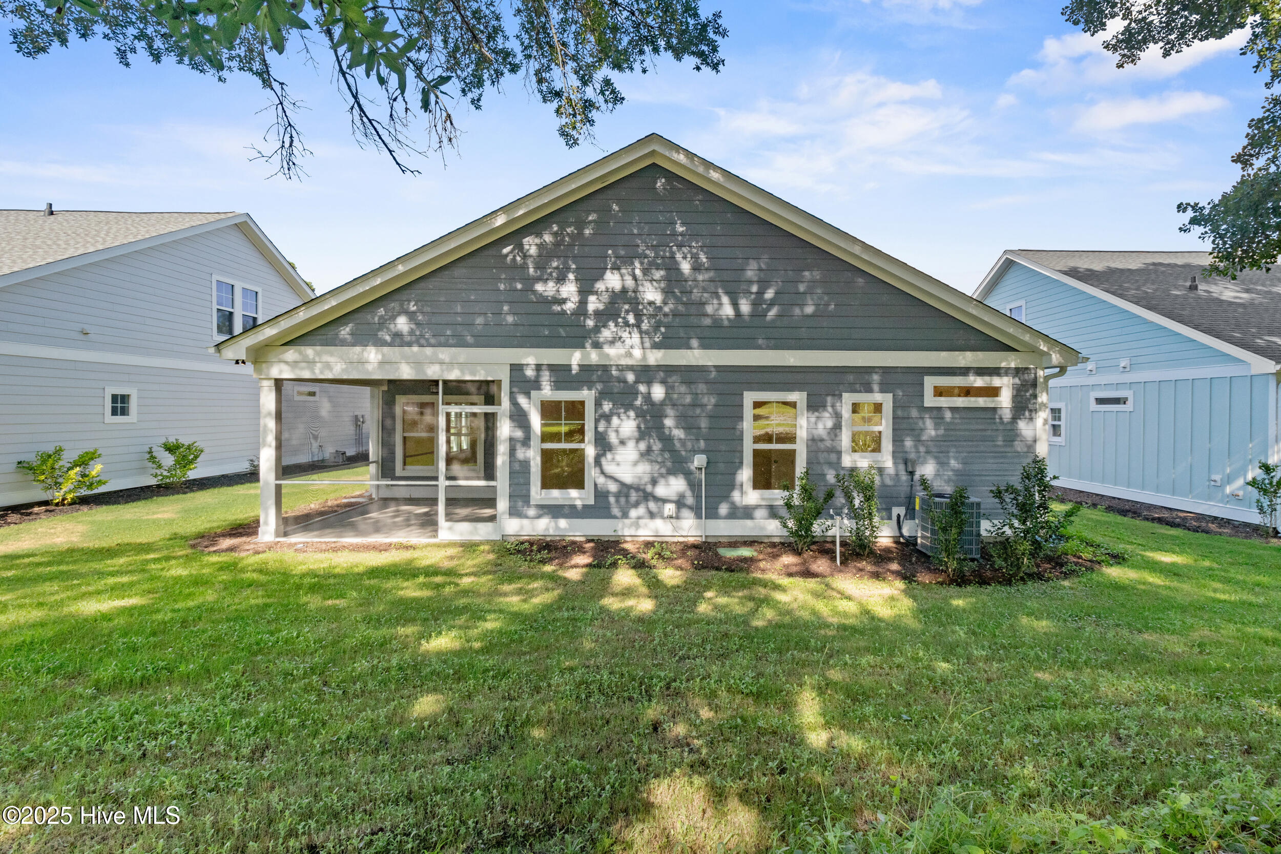 2062 Greenside Manor Drive SW
