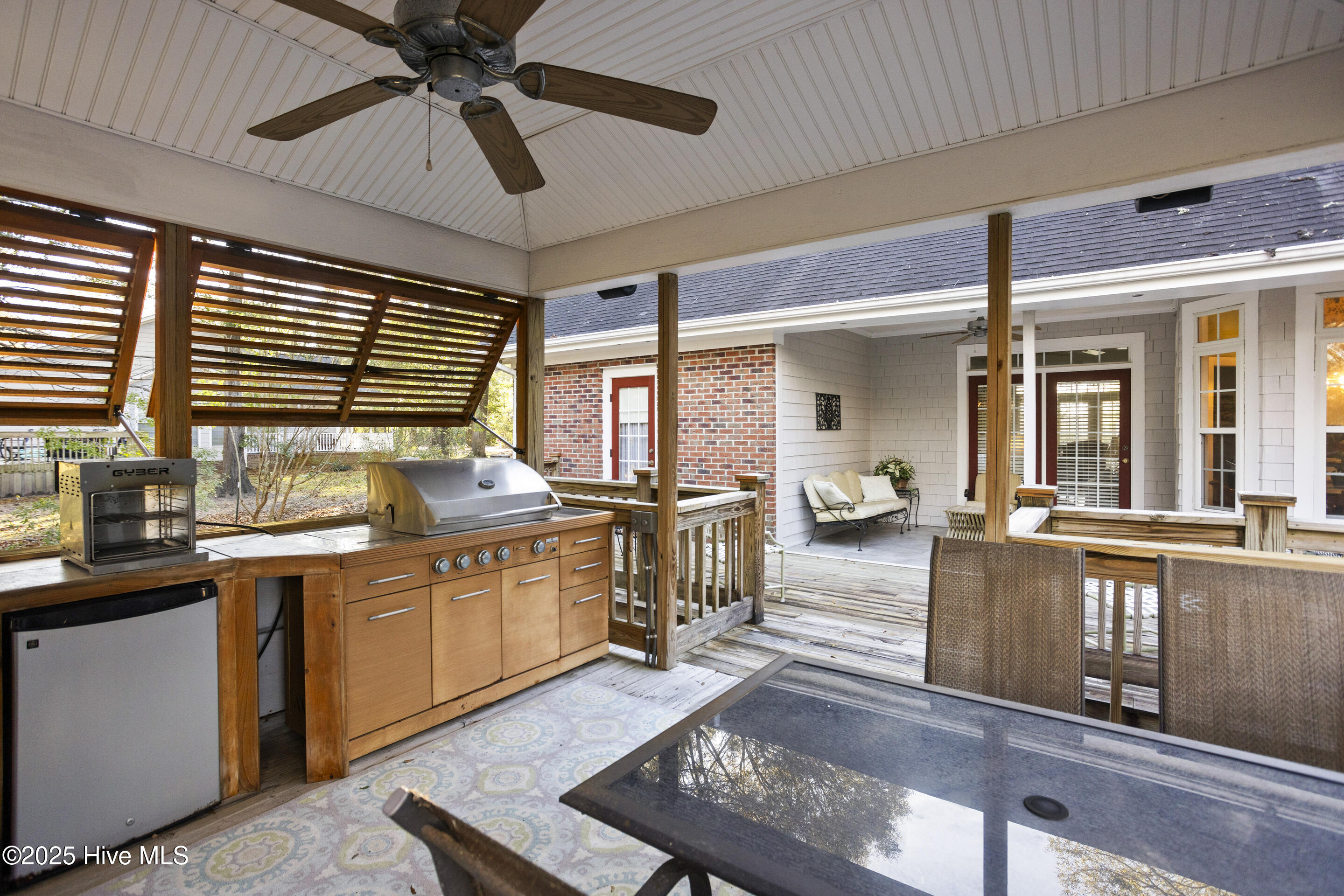 286 Gooseneck Road W