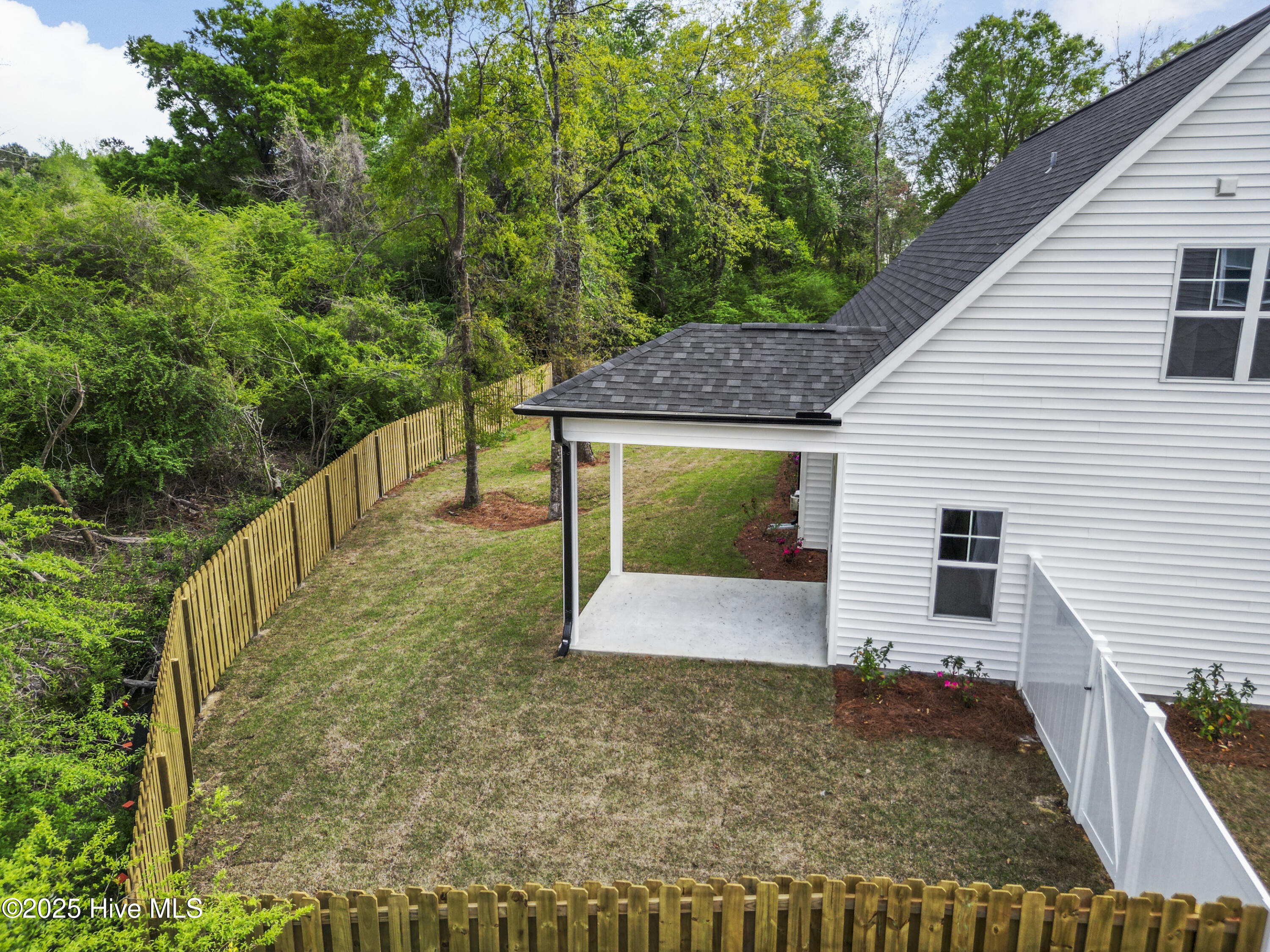 107 Ivy Court