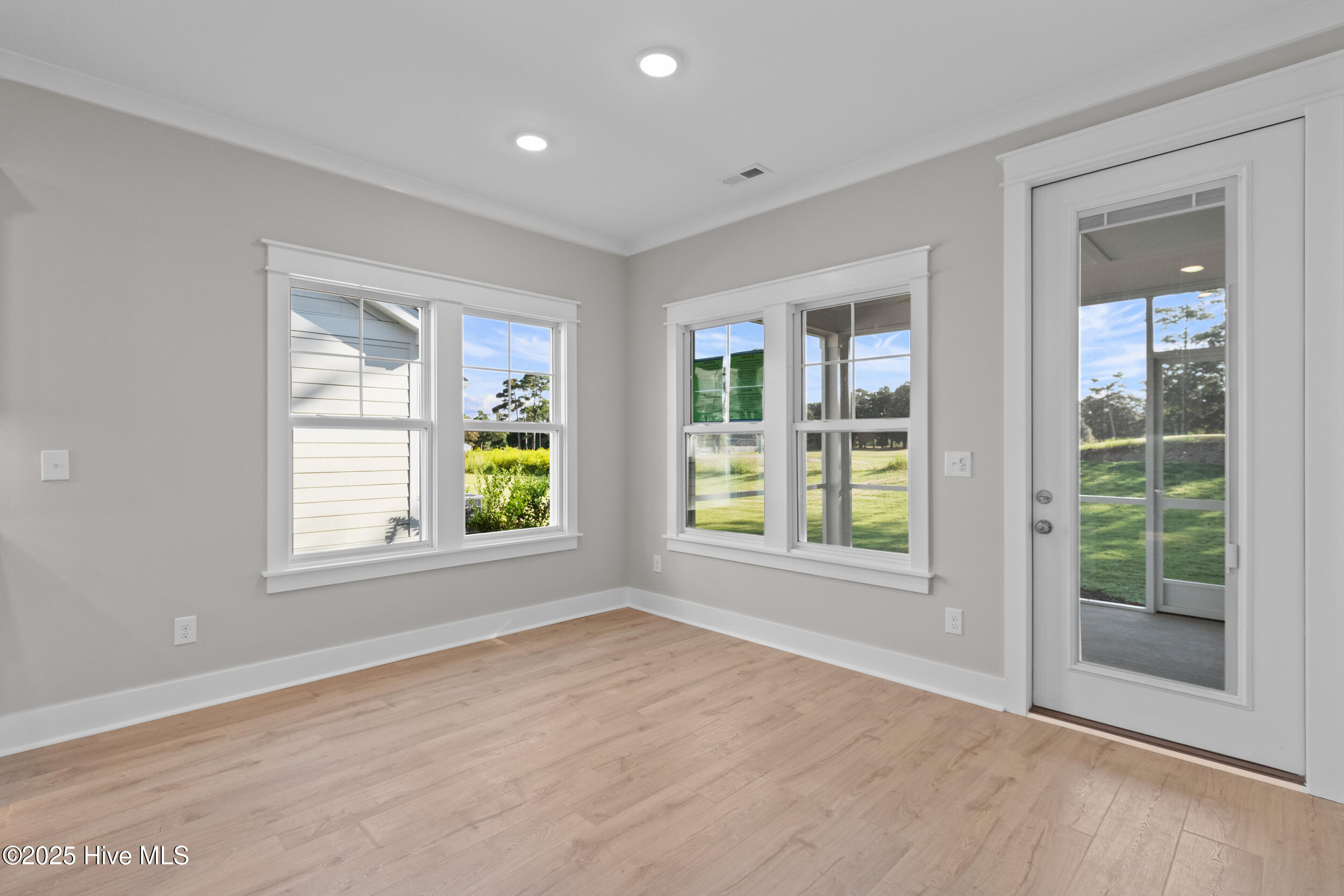 2054 Greenside Manor Drive SW