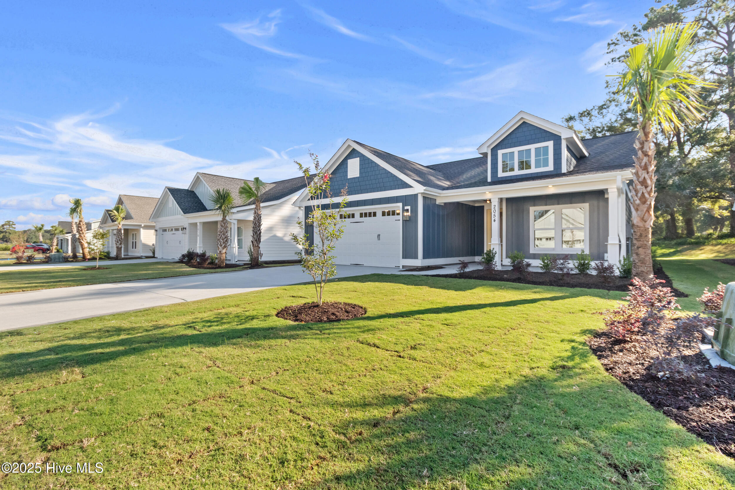 2054 Greenside Manor Drive SW