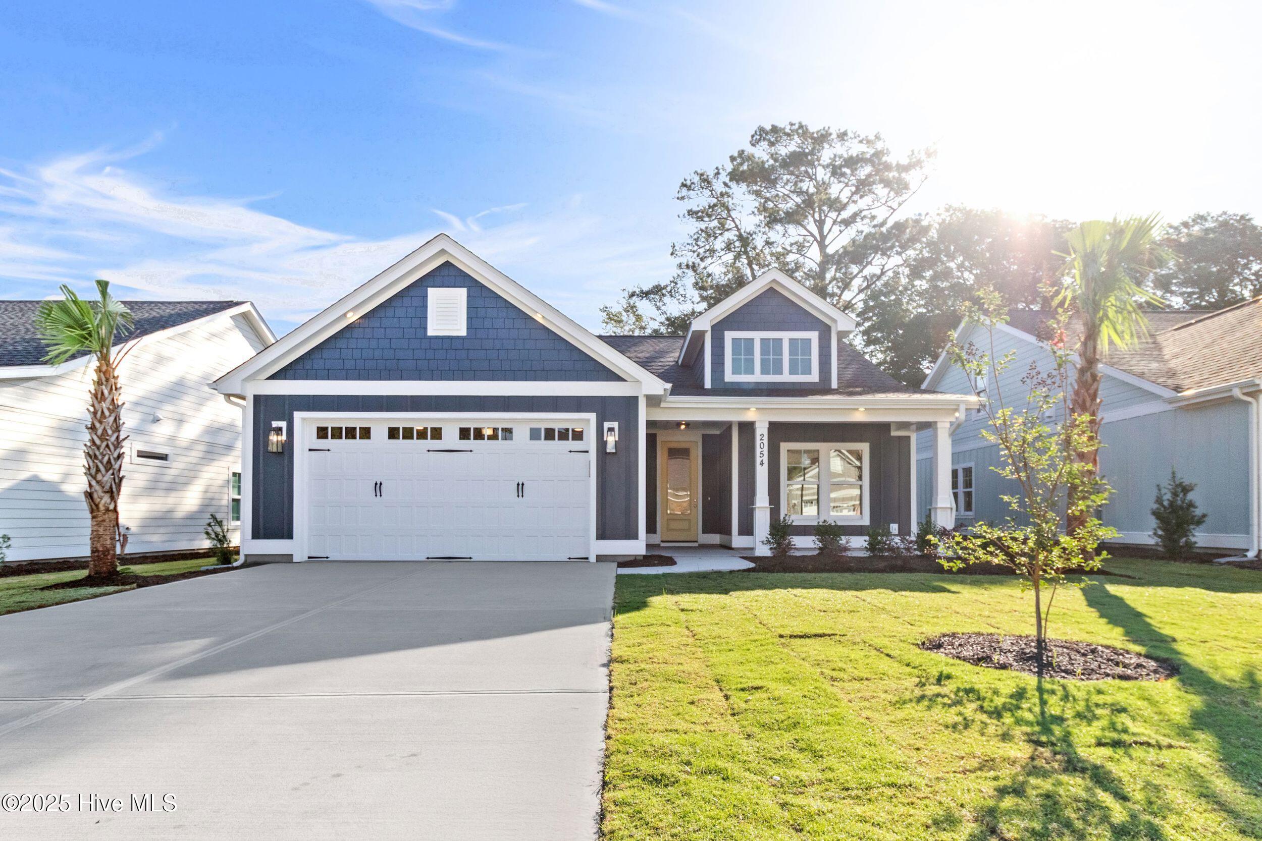 2054 Greenside Manor Drive SW