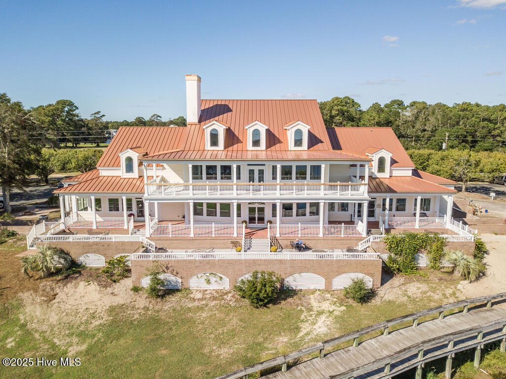 2054 Greenside Manor Drive SW