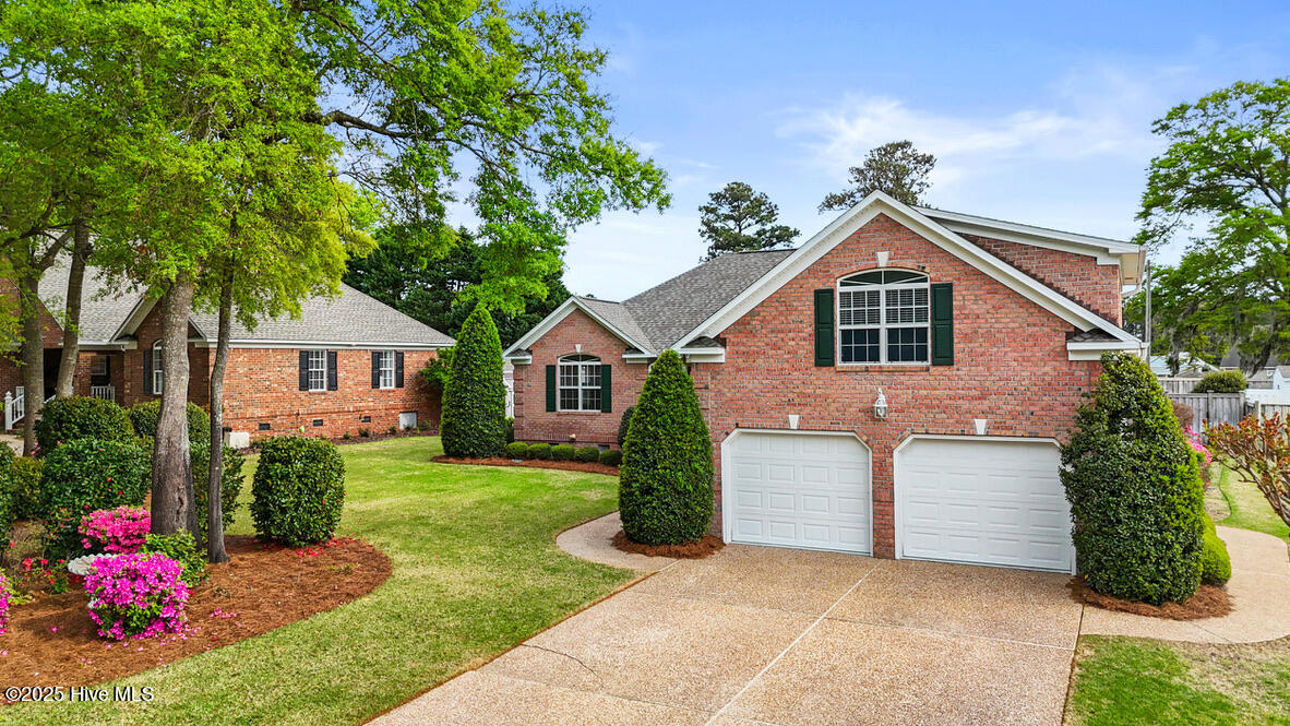 704 Sea Castle Court