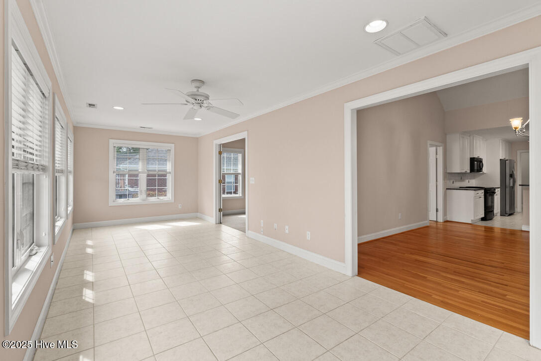 704 Sea Castle Court