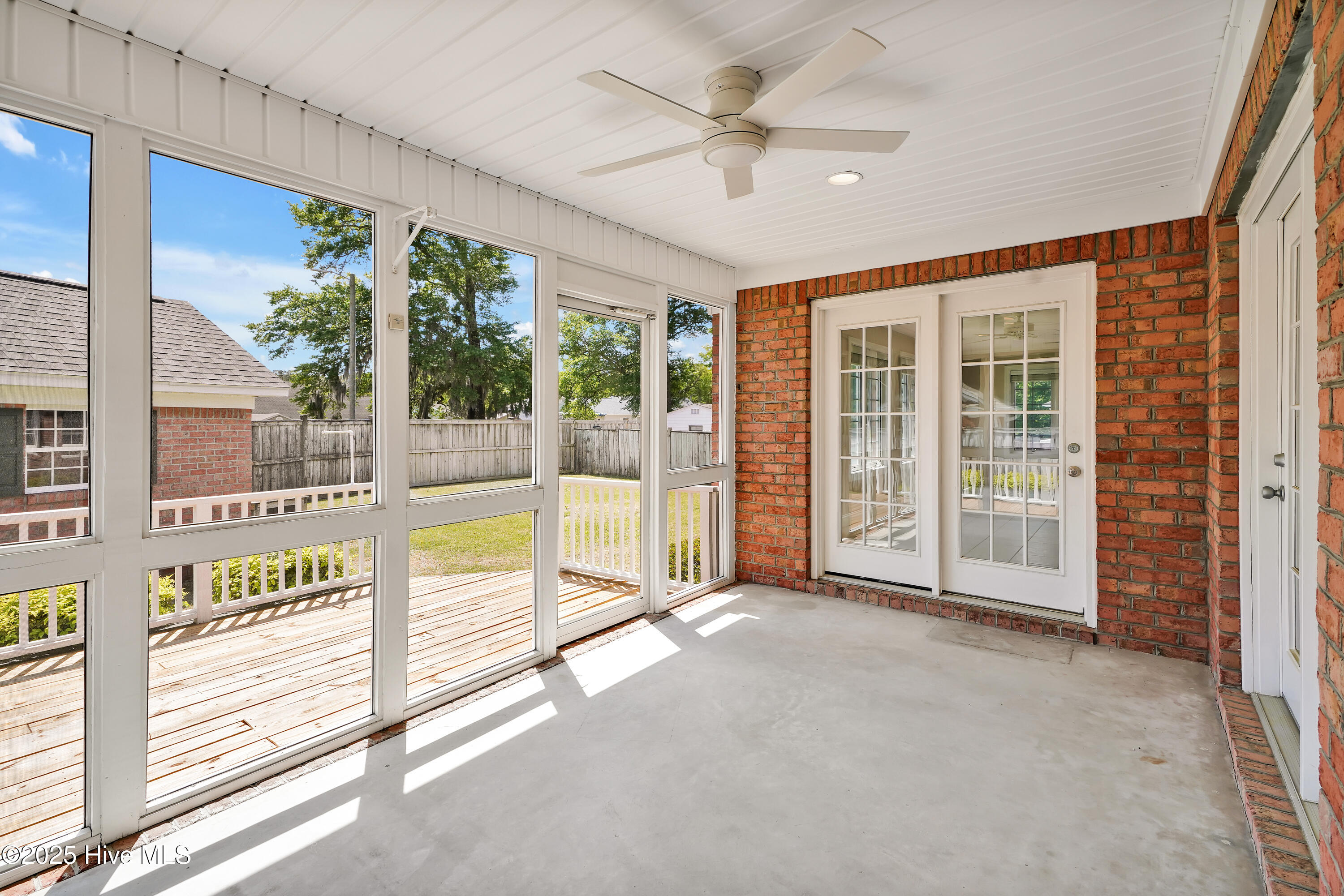 704 Sea Castle Court