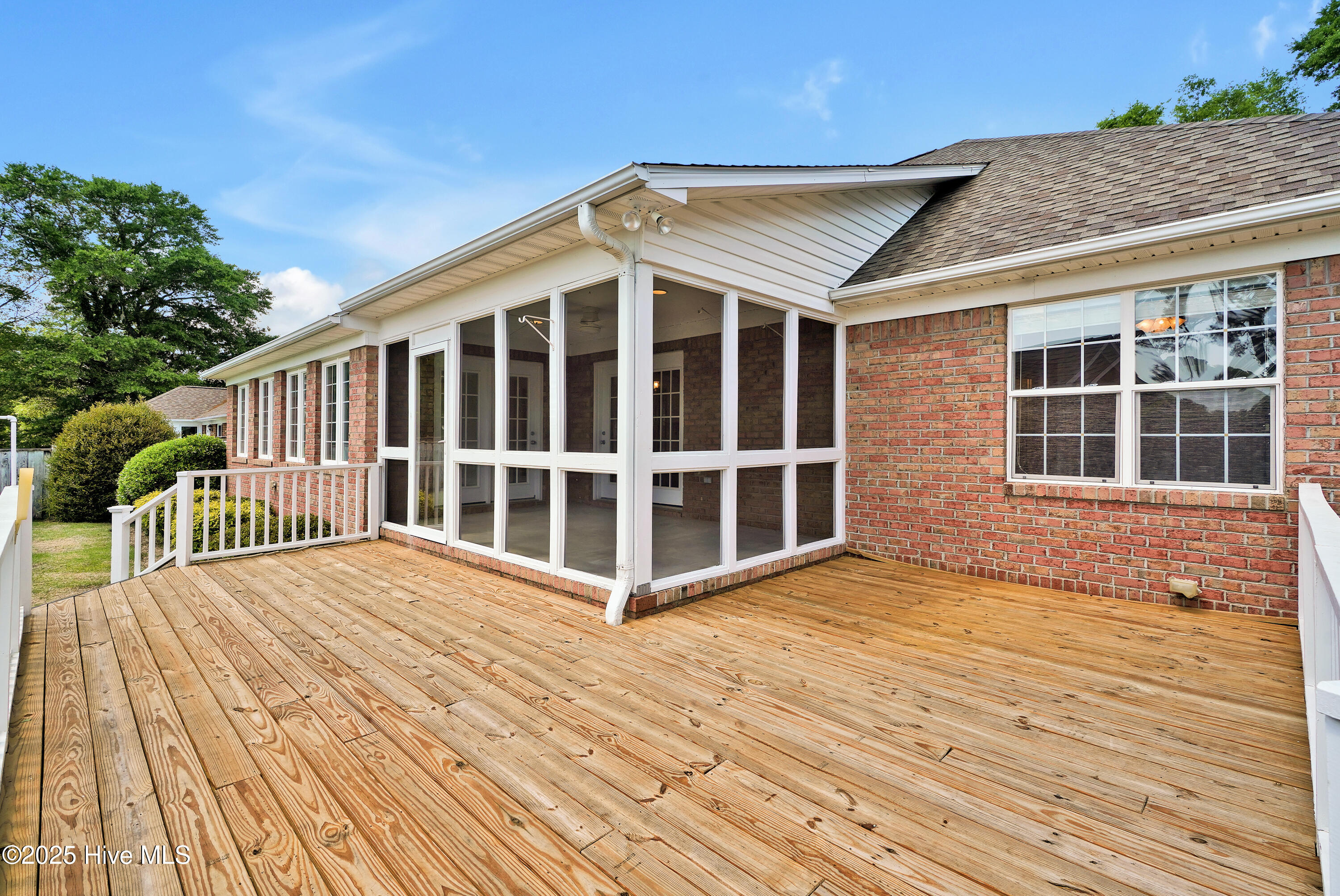 704 Sea Castle Court