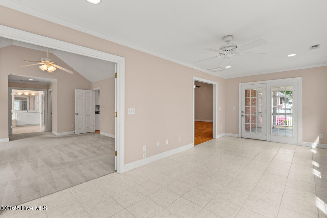 704 Sea Castle Court