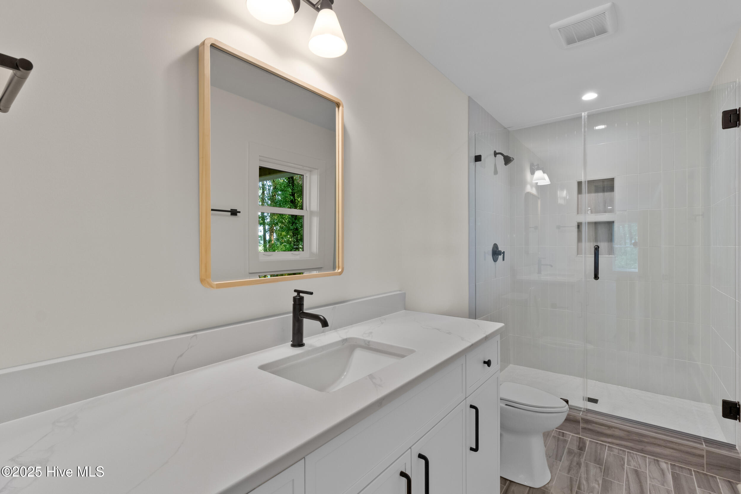 1515 Riverview Terrace