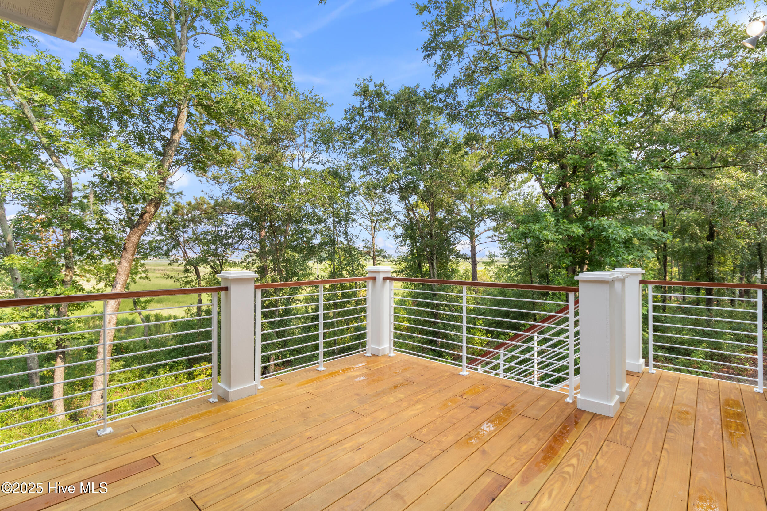 1515 Riverview Terrace