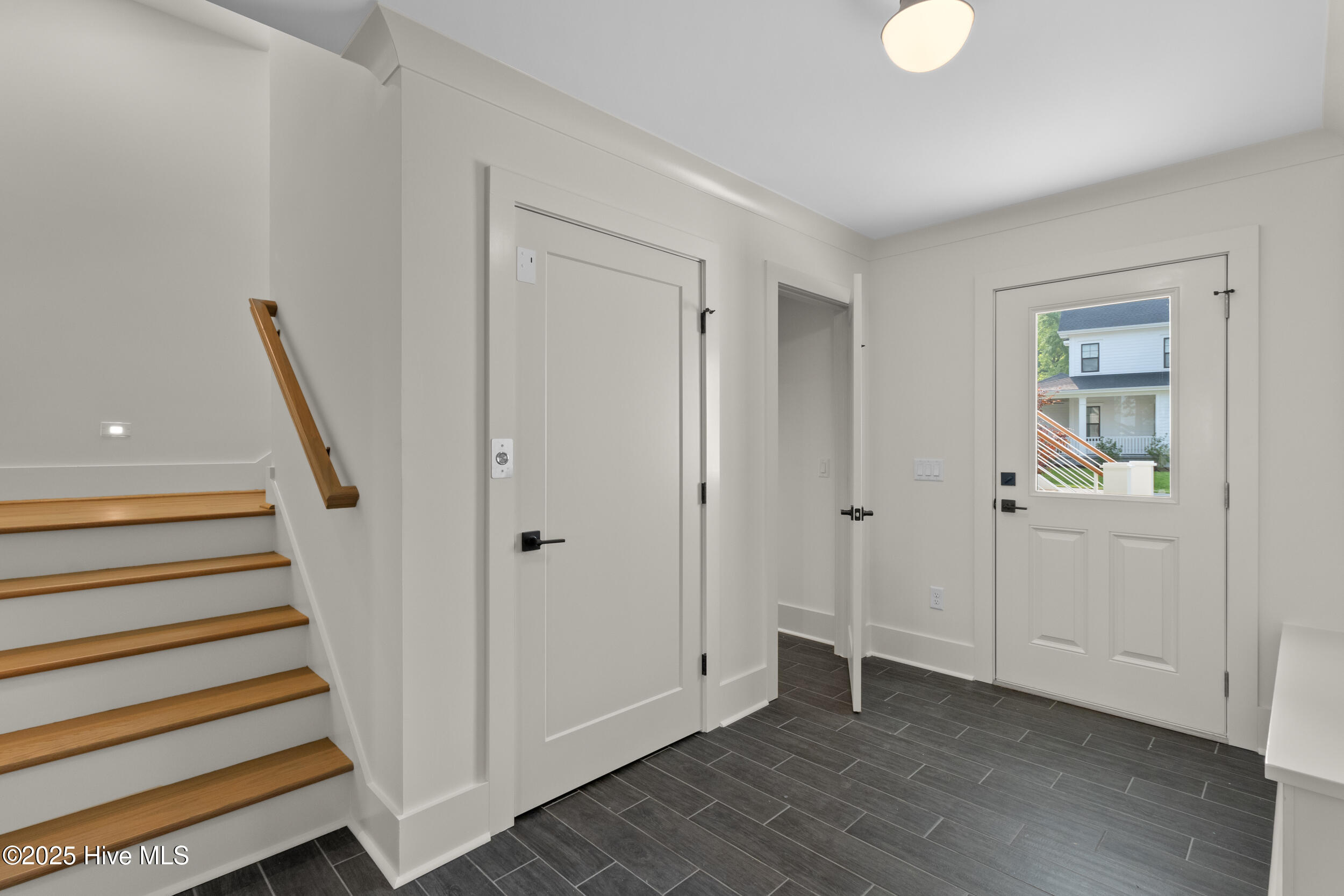 1515 Riverview Terrace