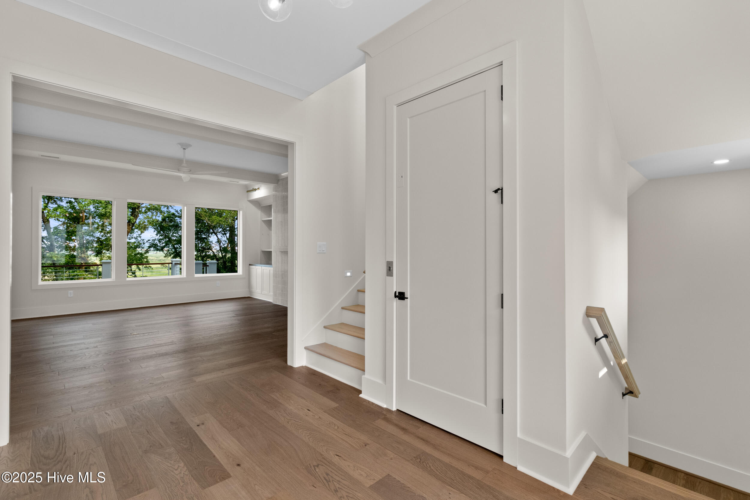 1515 Riverview Terrace