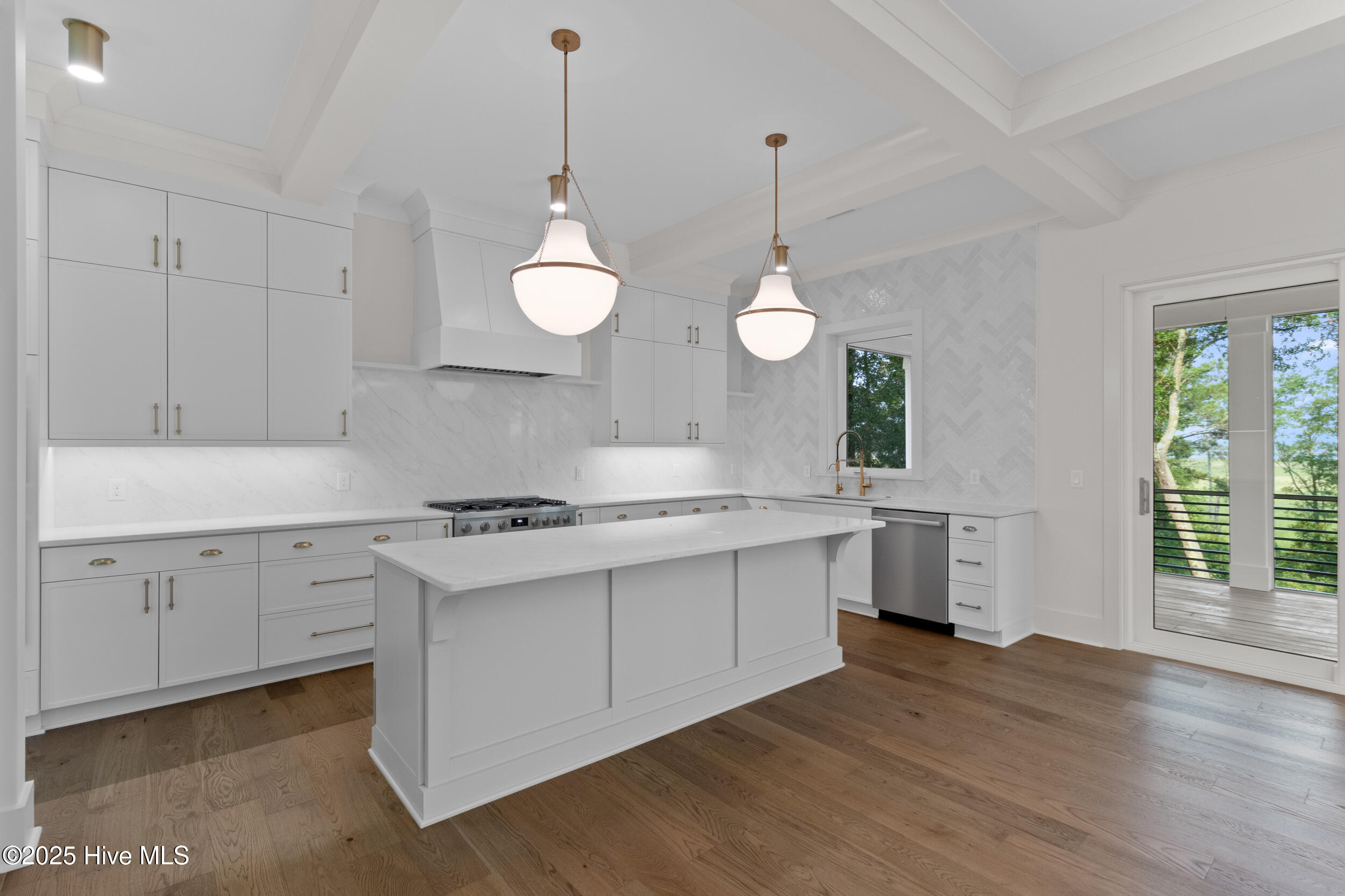 1515 Riverview Terrace