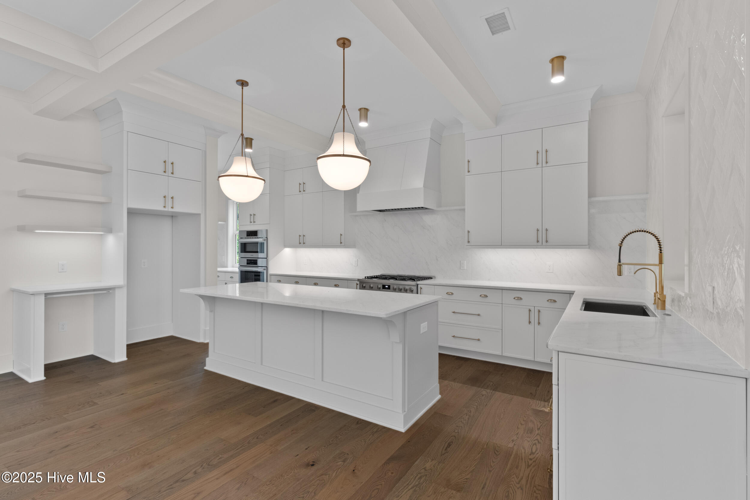 1515 Riverview Terrace